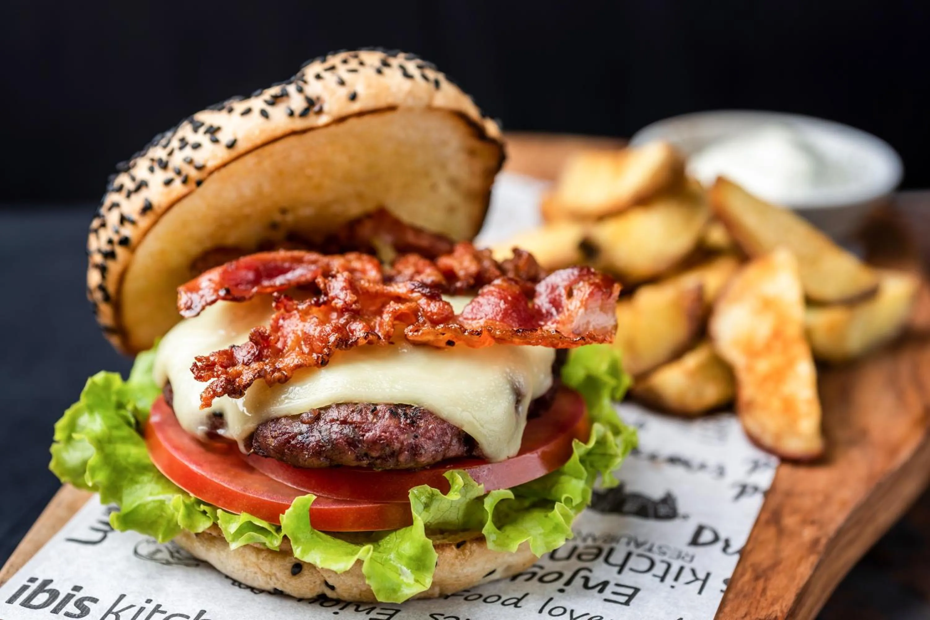 Restaurant/places to eat in ibis London Sutton Point