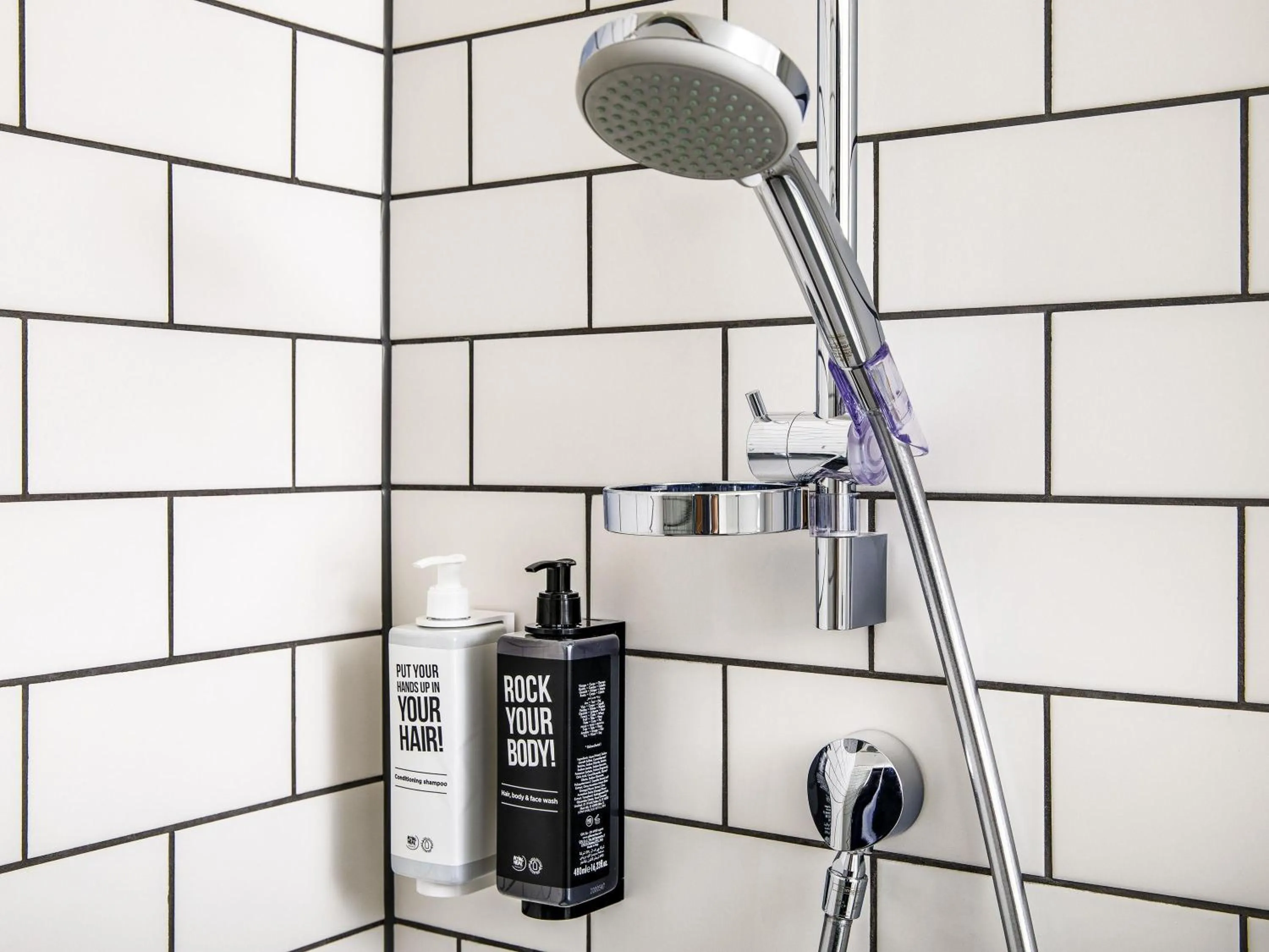 Bedroom in ibis London Sutton Point