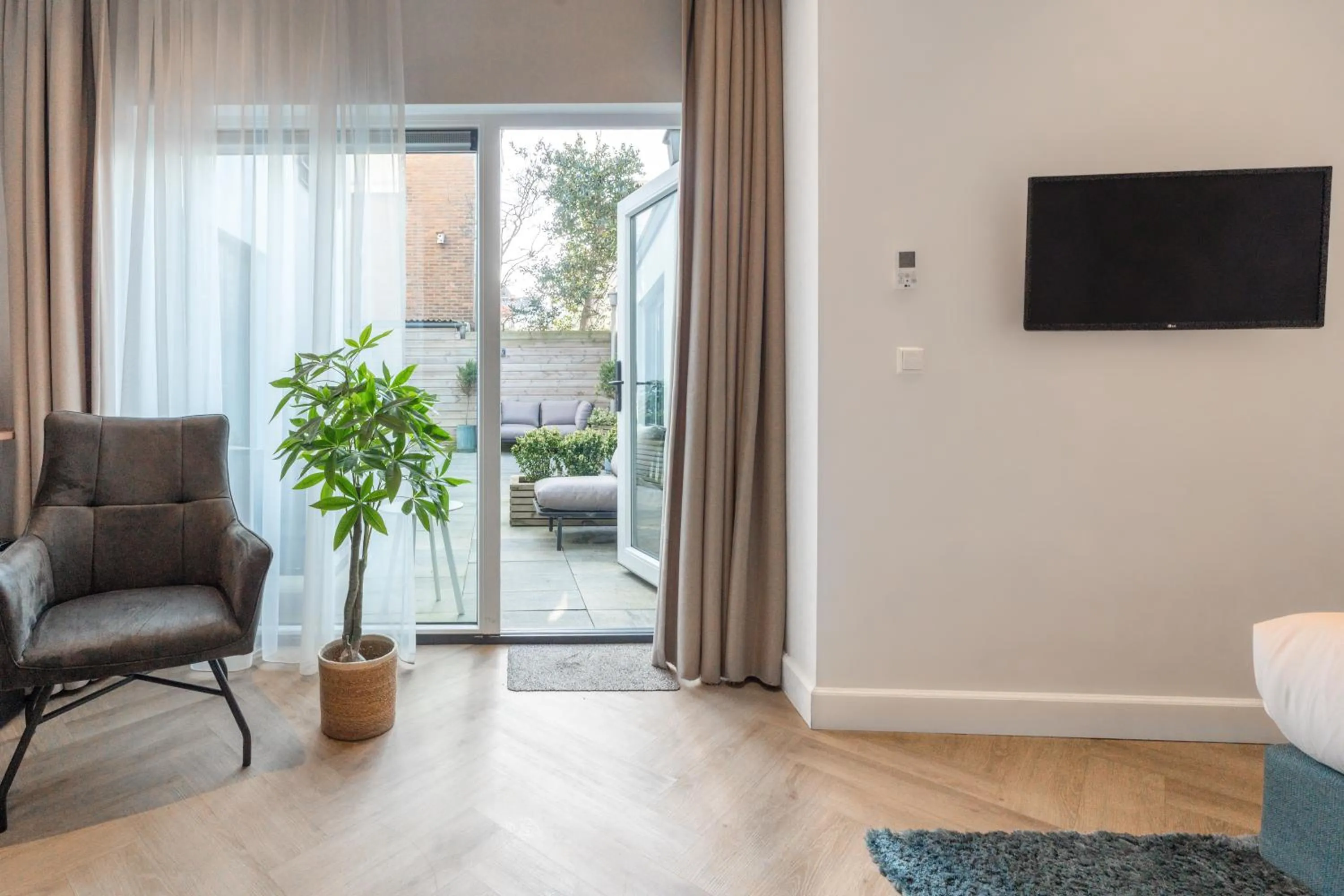 Boutique Hotel At Sea