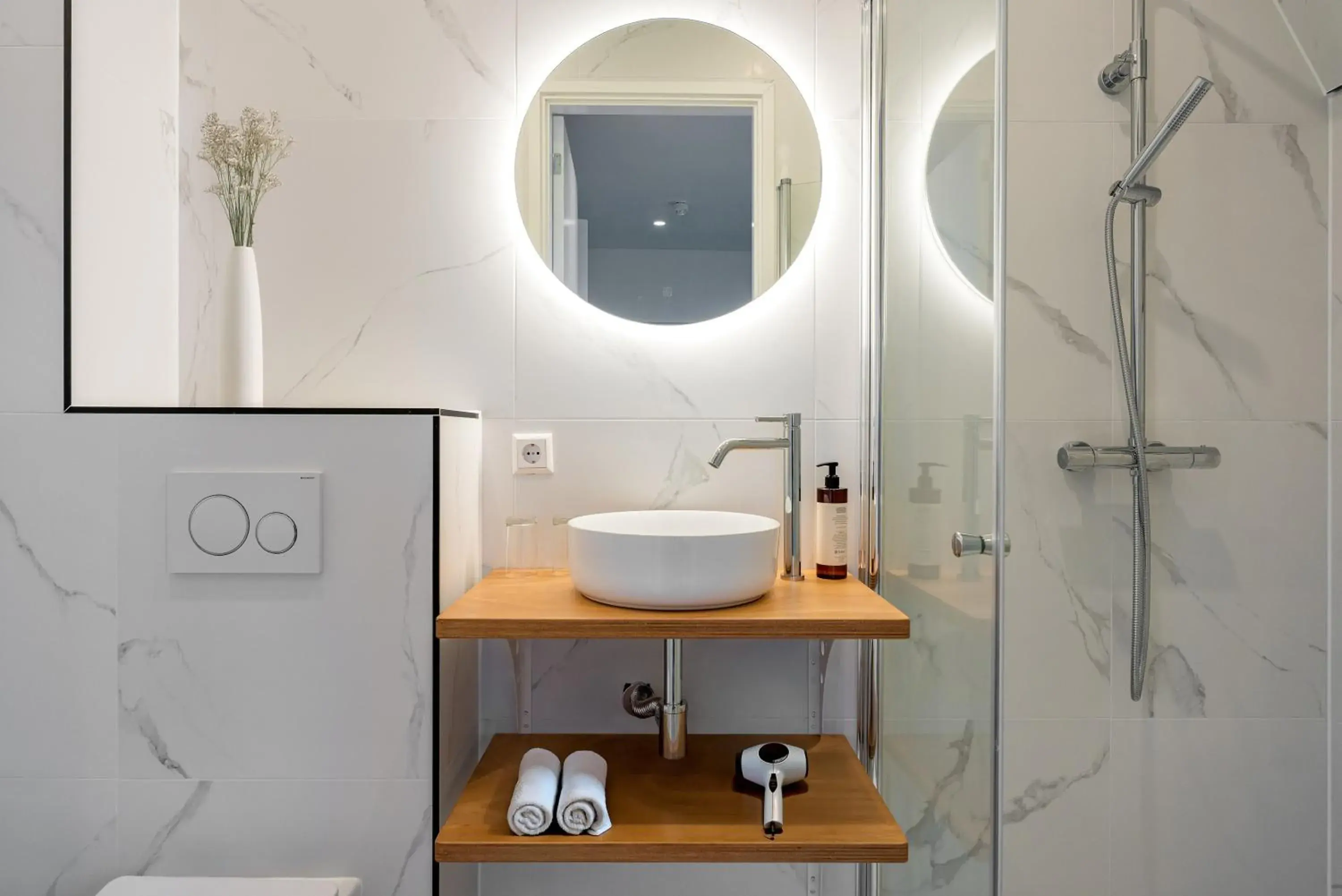 Deluxe Double Room in Boutique Hotel At Sea Deluxe Double Room in Boutique Hotel At Sea