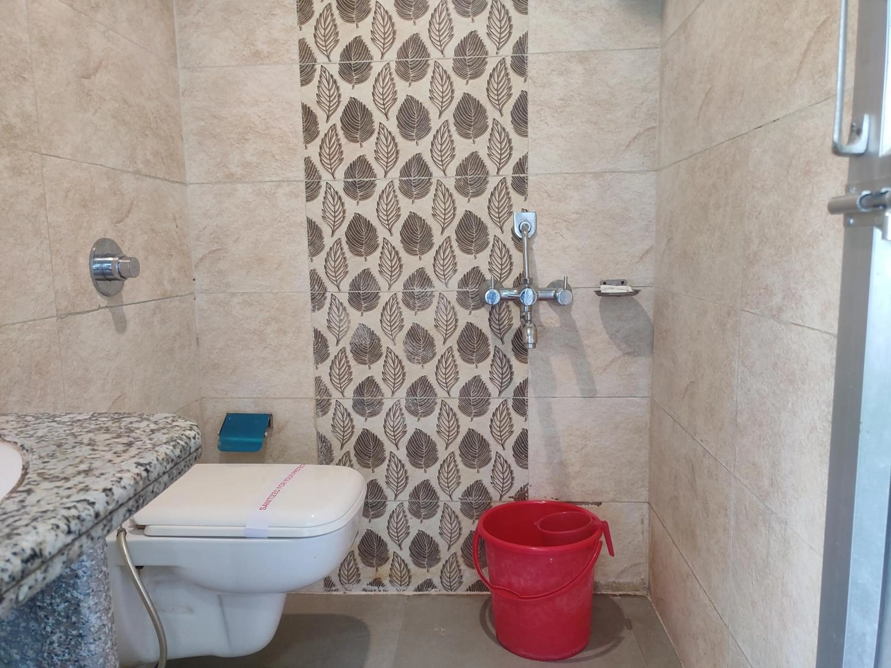 Shower in Maa Greenary View - A Holiday Resort