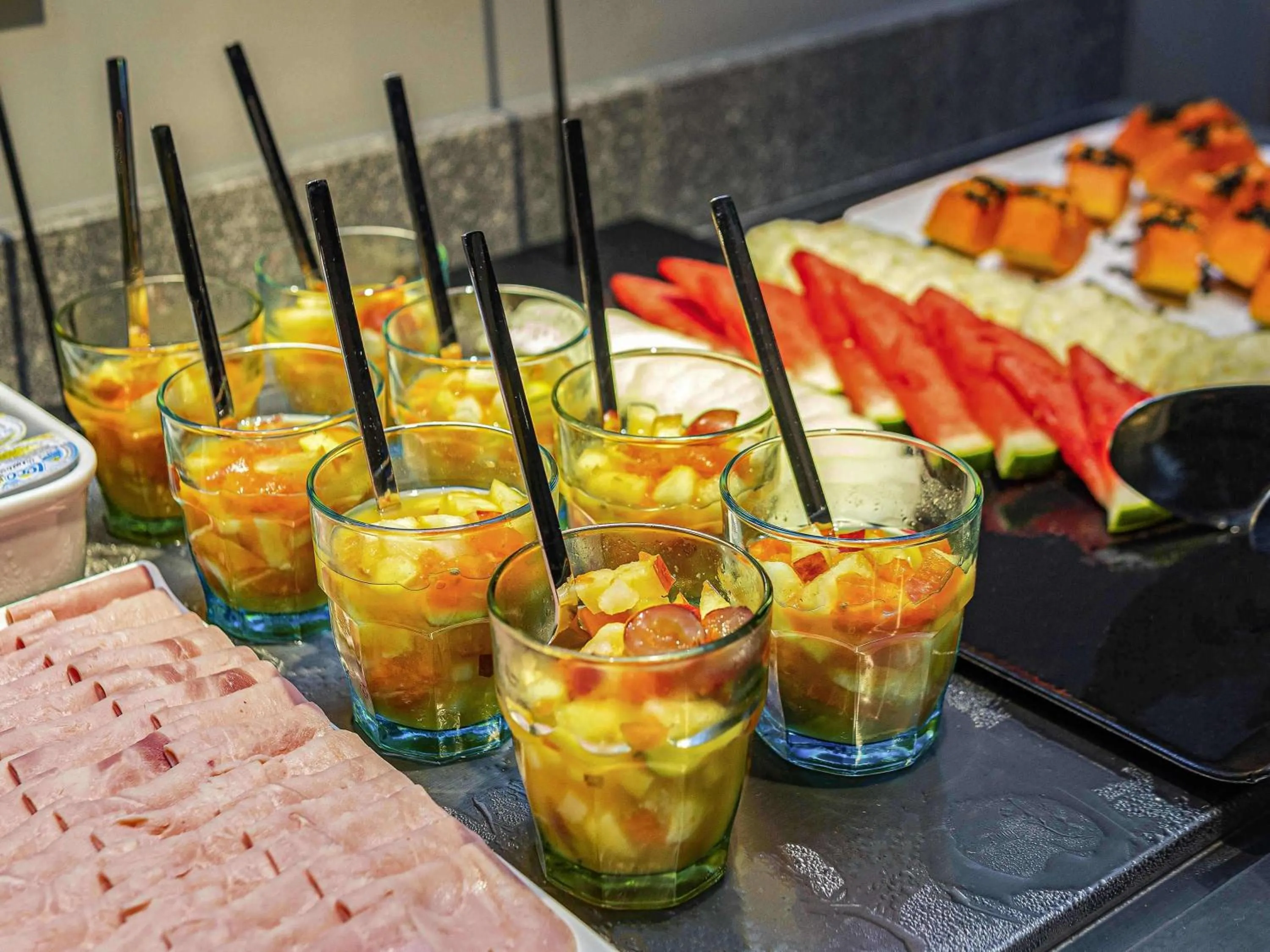 Restaurant/places to eat in ibis Styles Porto Alegre Moinhos de Vento