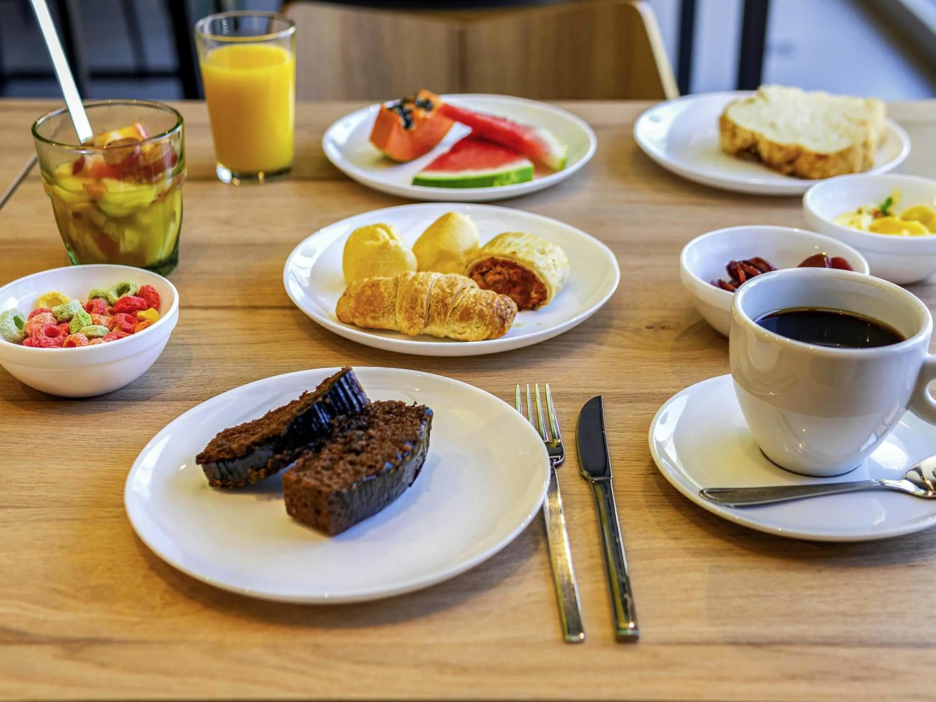 Restaurant/places to eat in ibis Styles Porto Alegre Moinhos de Vento