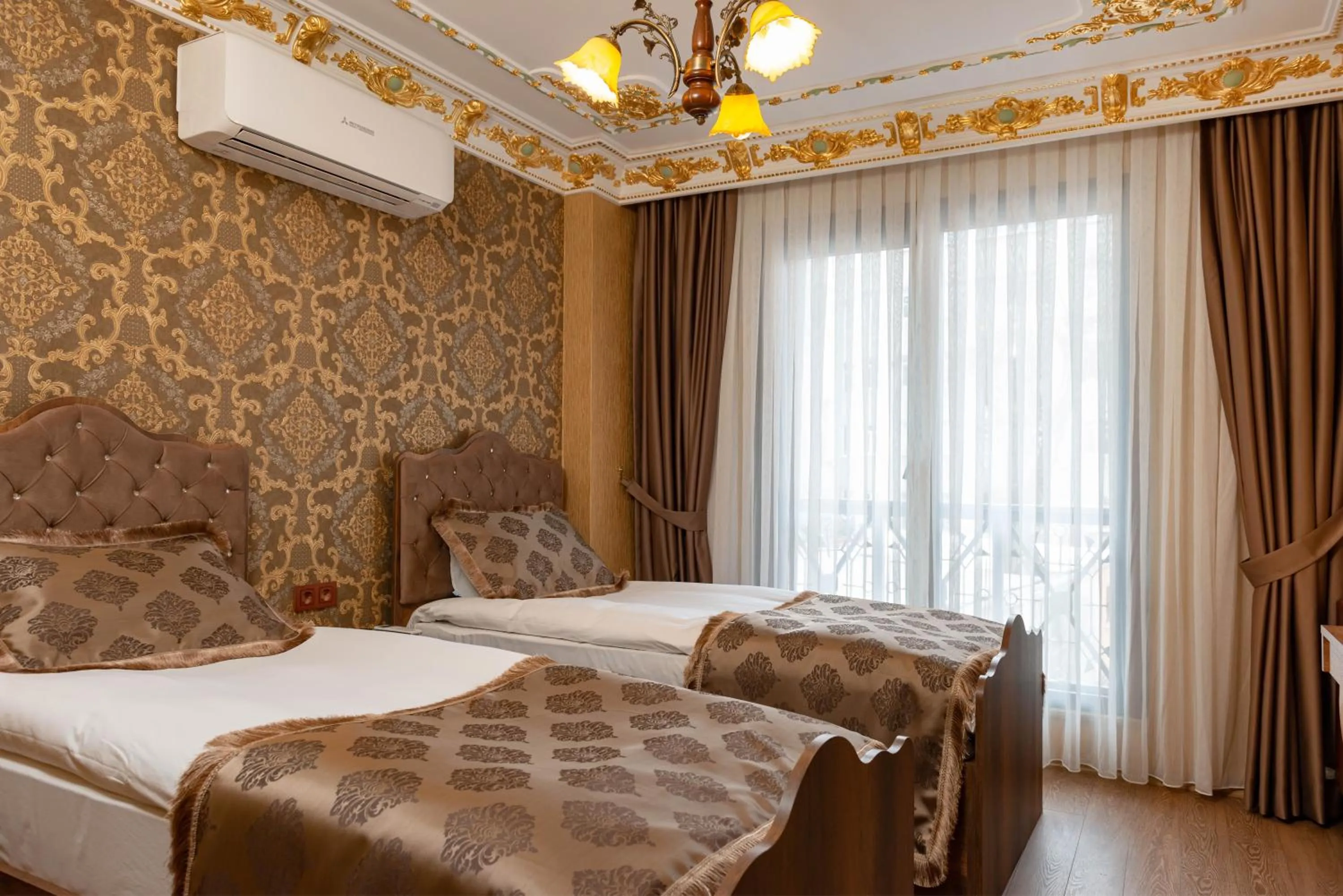 Bedroom, Bed in The Ottoman