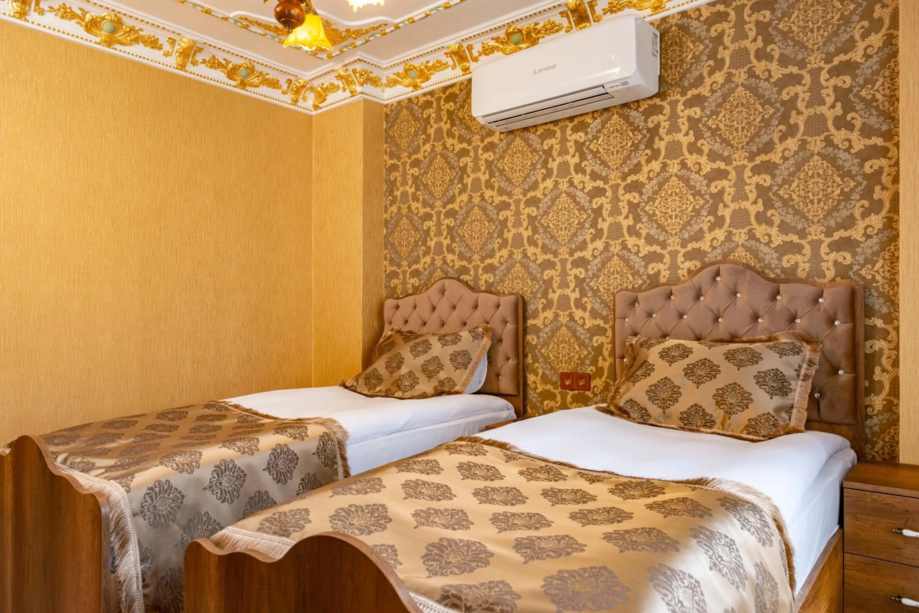 Bedroom, Bed in The Ottoman