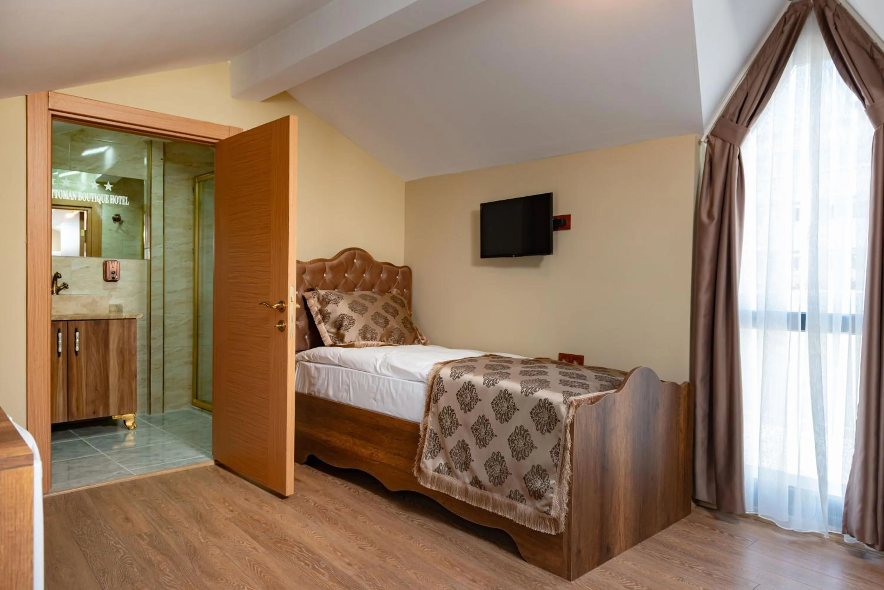 Living room, Bed in The Ottoman