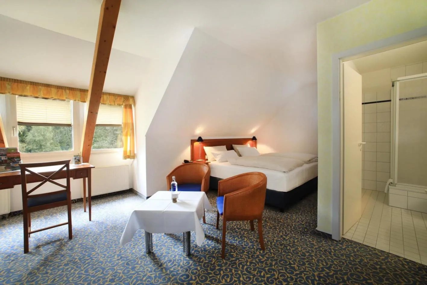 Photo of the whole room, Bed in Landidyll Hotel Erbgericht Tautewalde