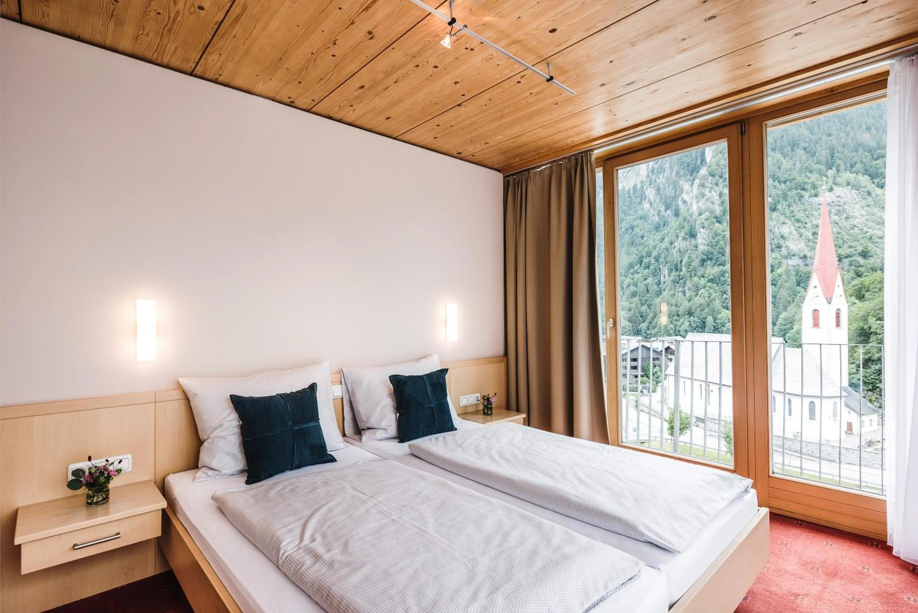 Balcony/Terrace, Bed in Hotel Adler