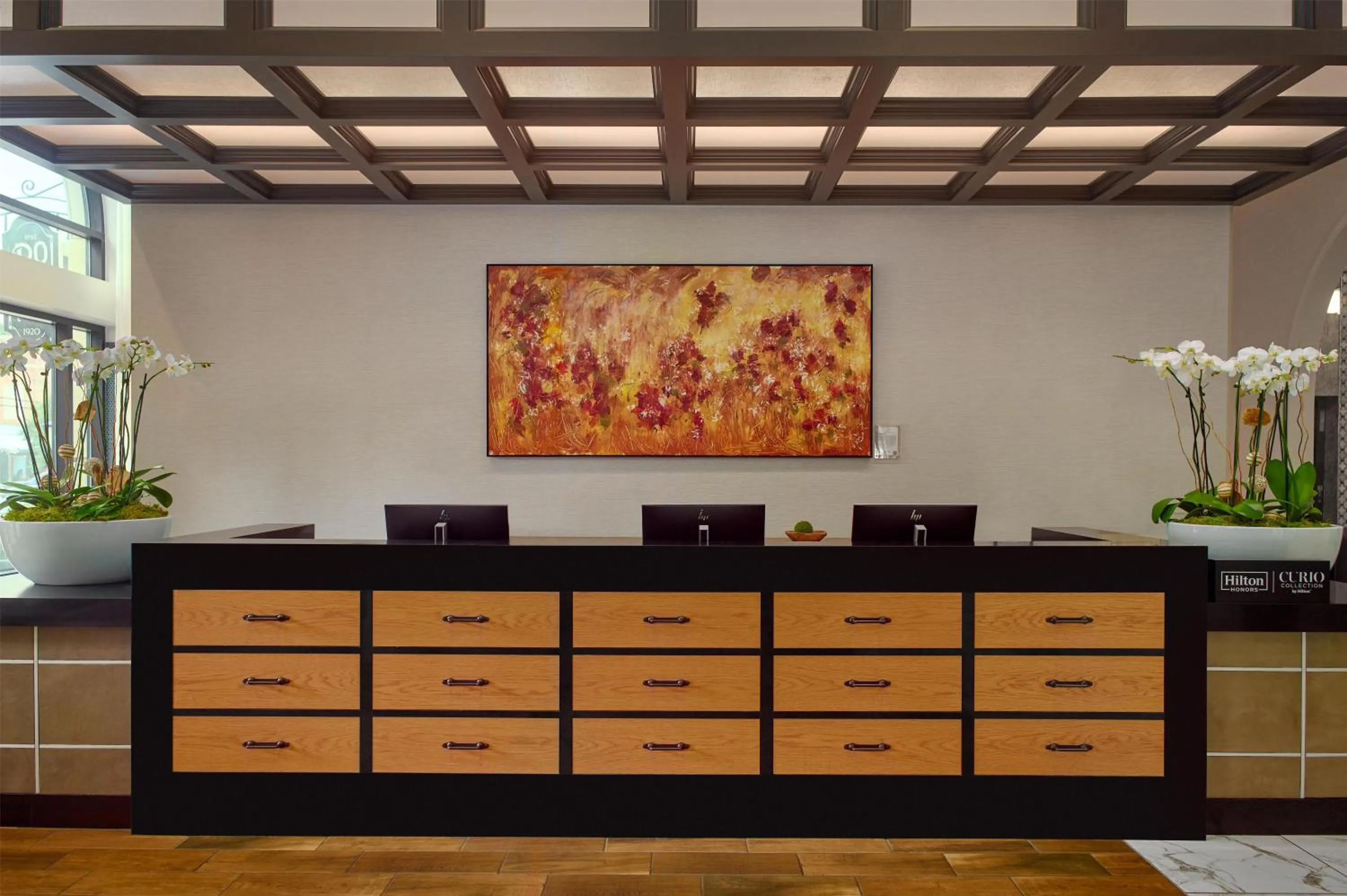 Lobby or reception in The Hamilton Alpharetta, Curio Collection By Hilton