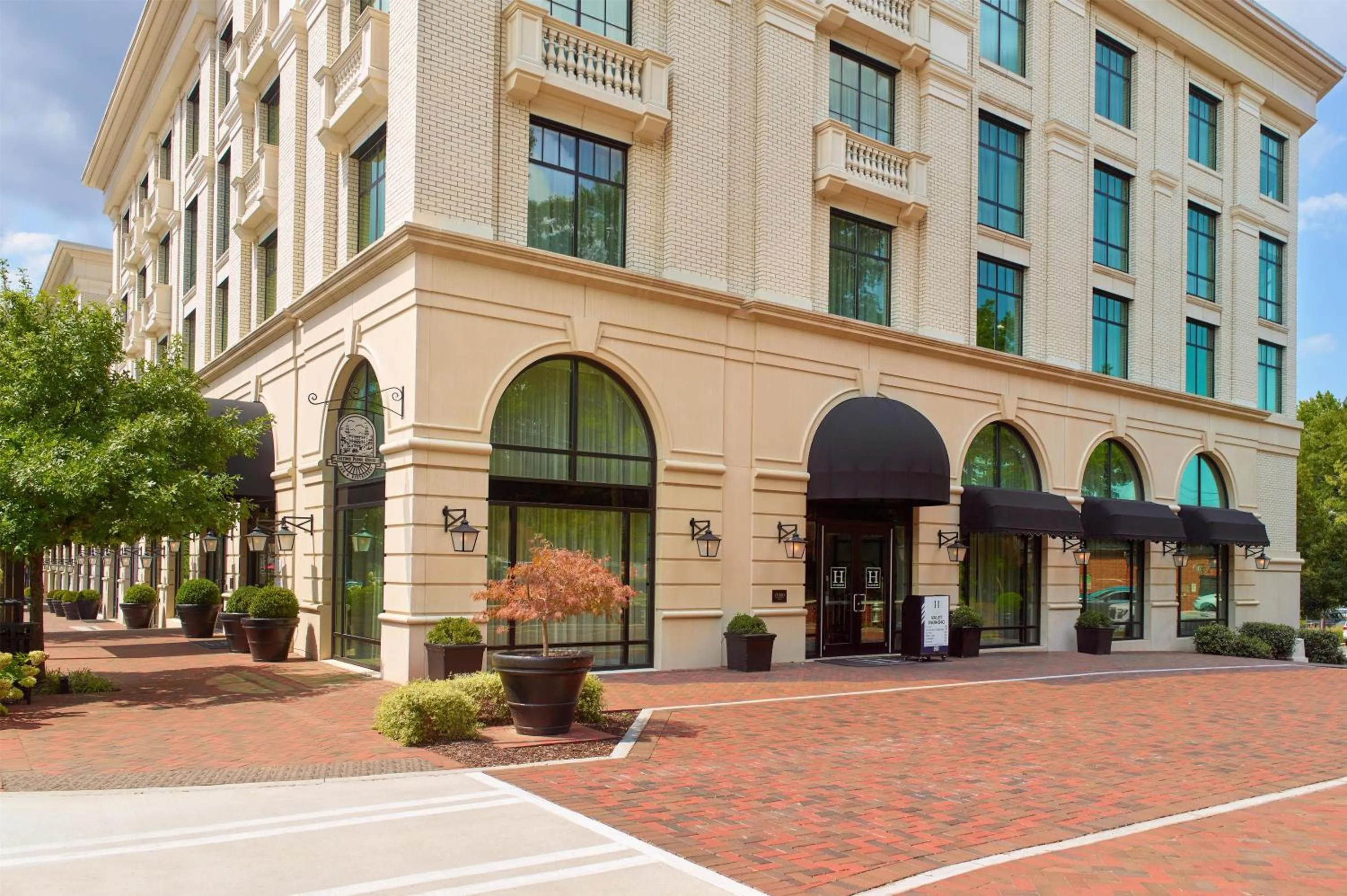 Property building in The Hamilton Alpharetta, Curio Collection By Hilton
