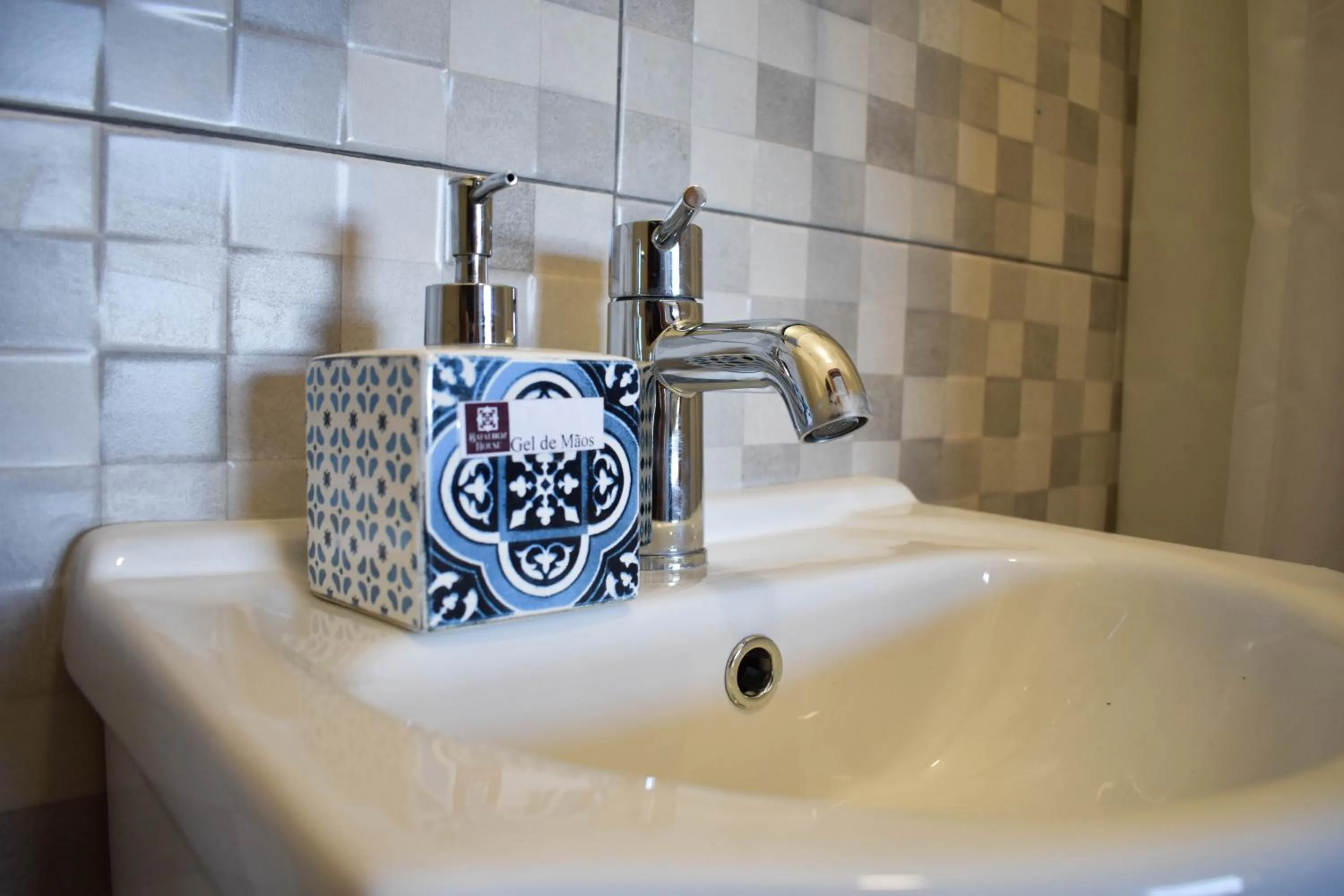 Bathroom in Batalhoz House