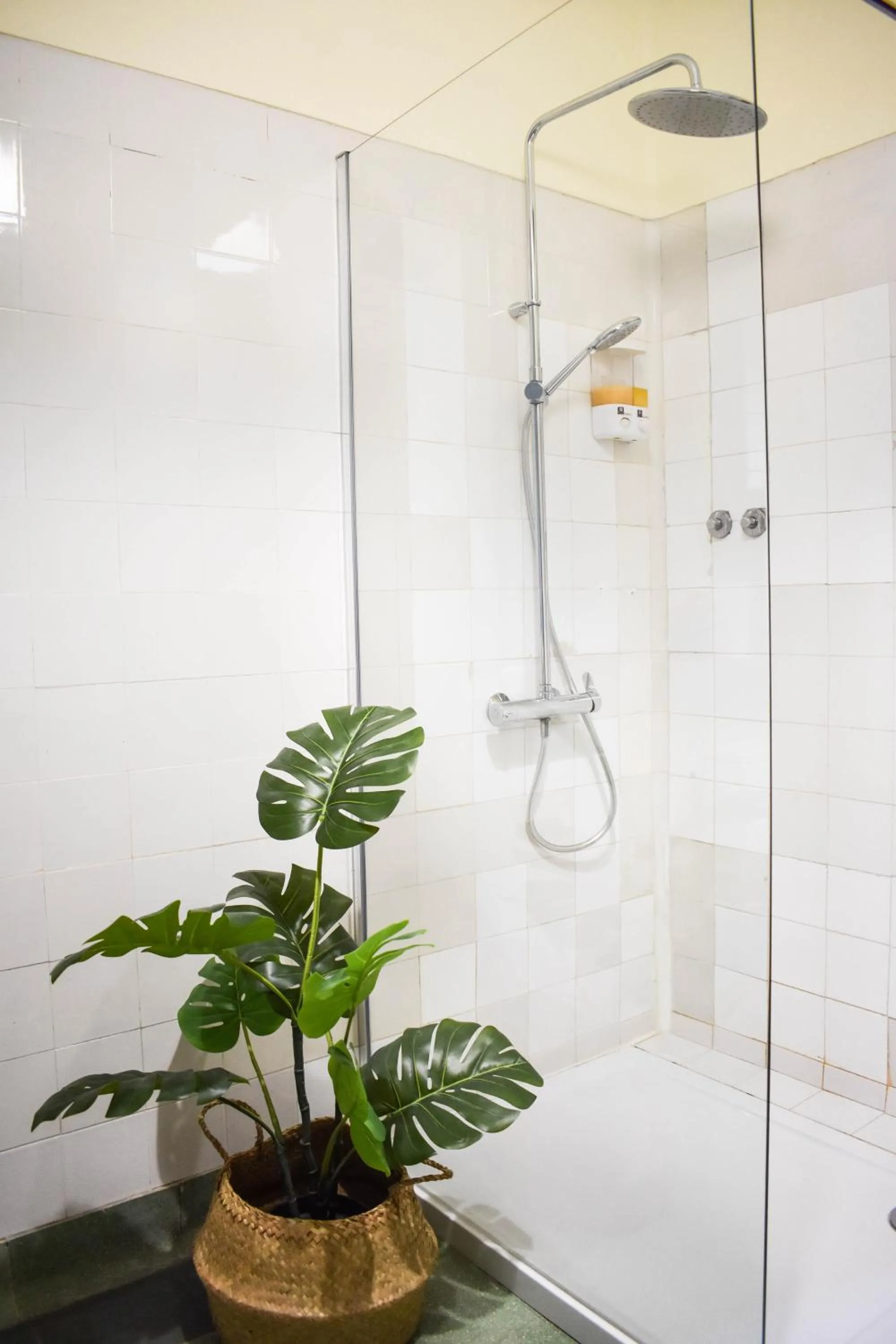 Bathroom in Batalhoz House