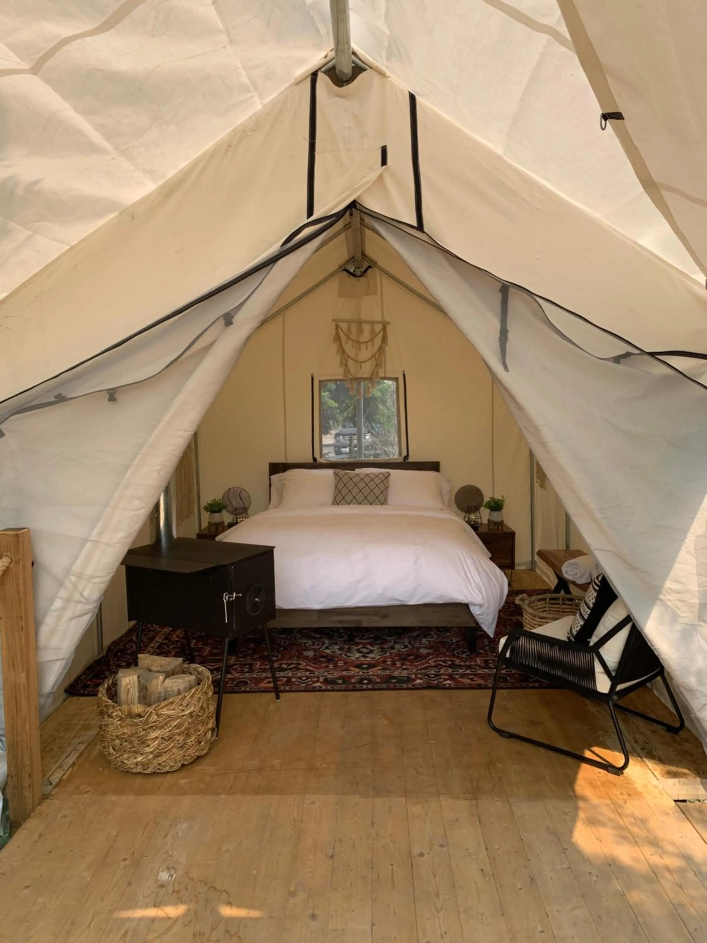Photo of the whole room, Bed in Chute Lake Lodge