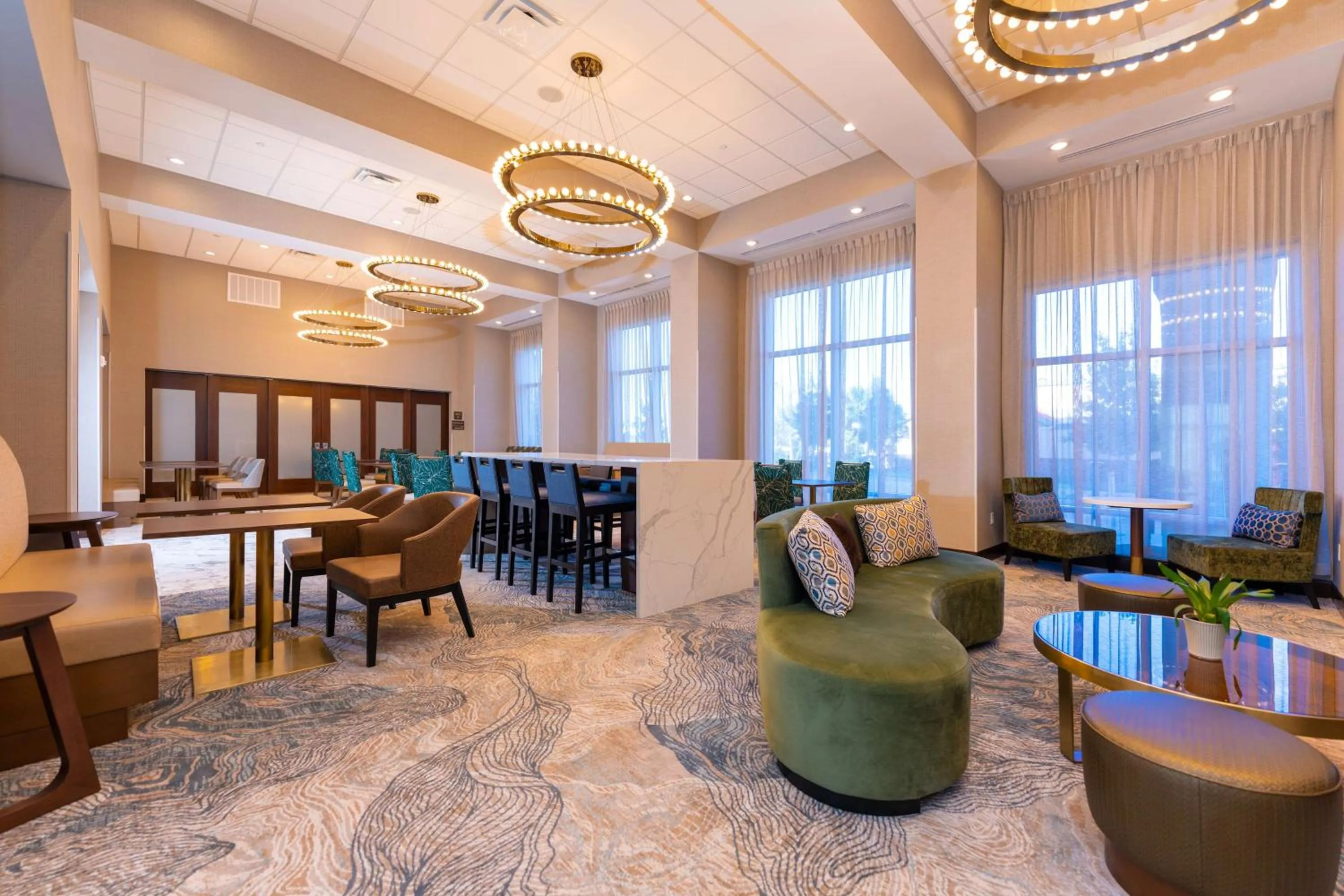 Breakfast in Hampton Inn & Suites Sugar Land, Tx