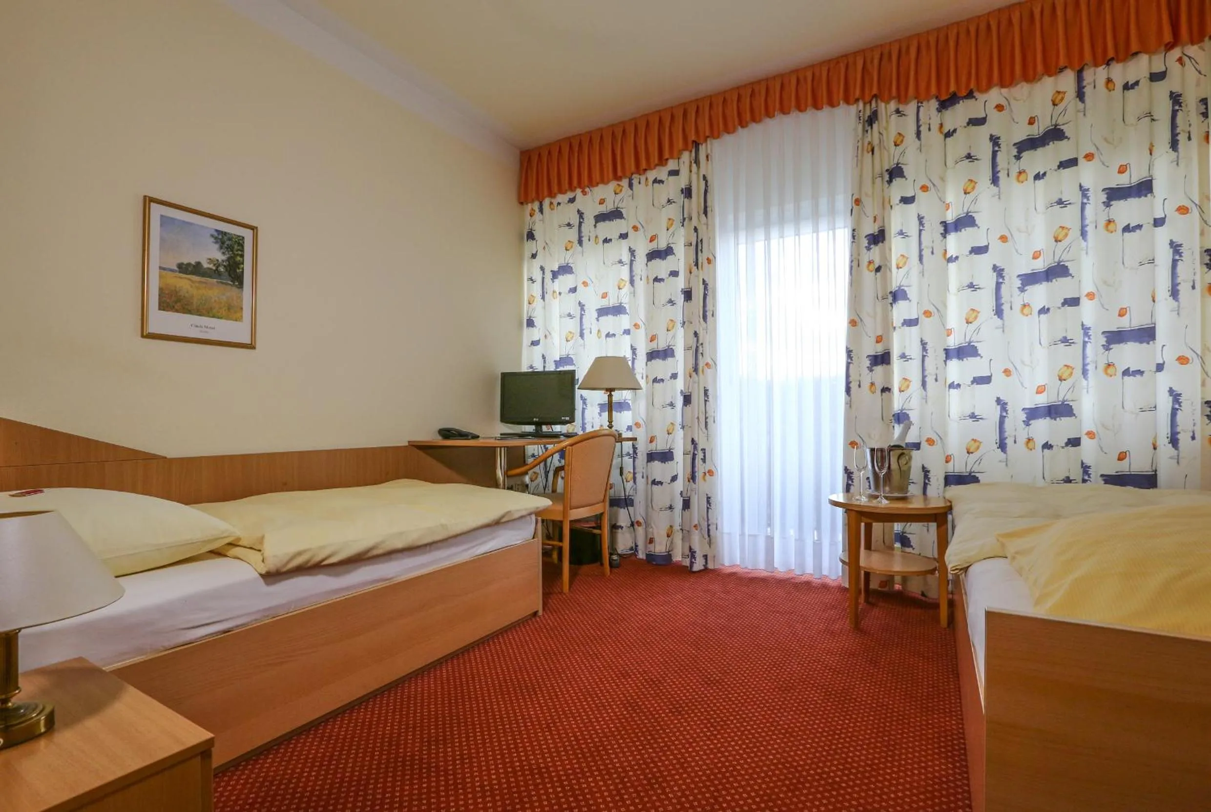 Photo of the whole room, Bed in Hotel Restaurant Lüdenbach