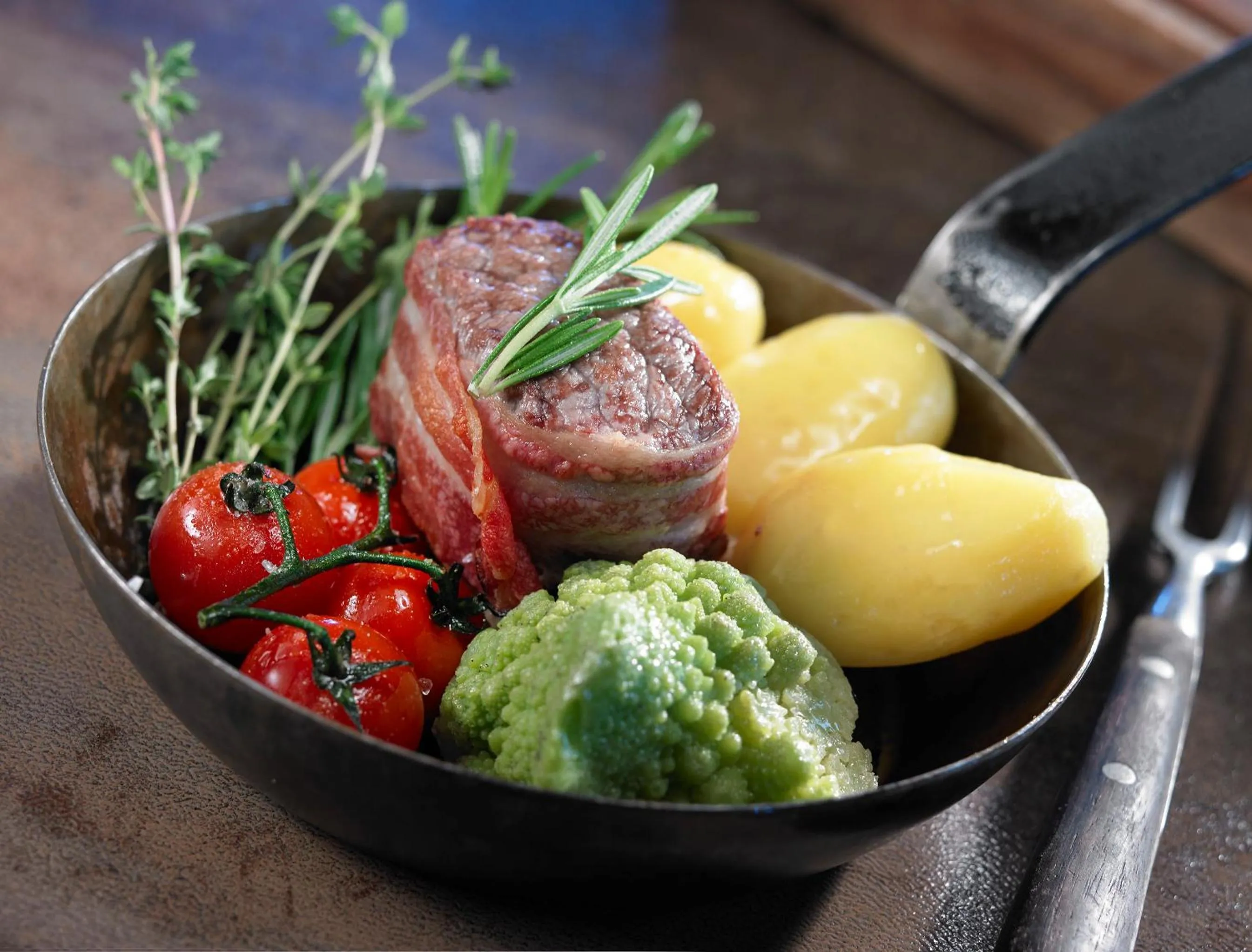 Food and drinks in Hotel Restaurant Lüdenbach