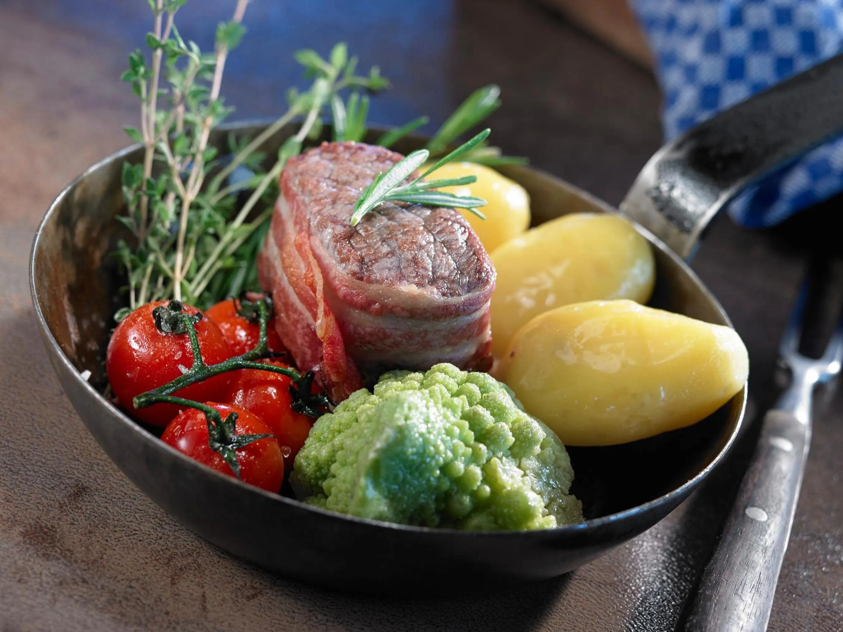 Food and drinks in Hotel Restaurant Lüdenbach