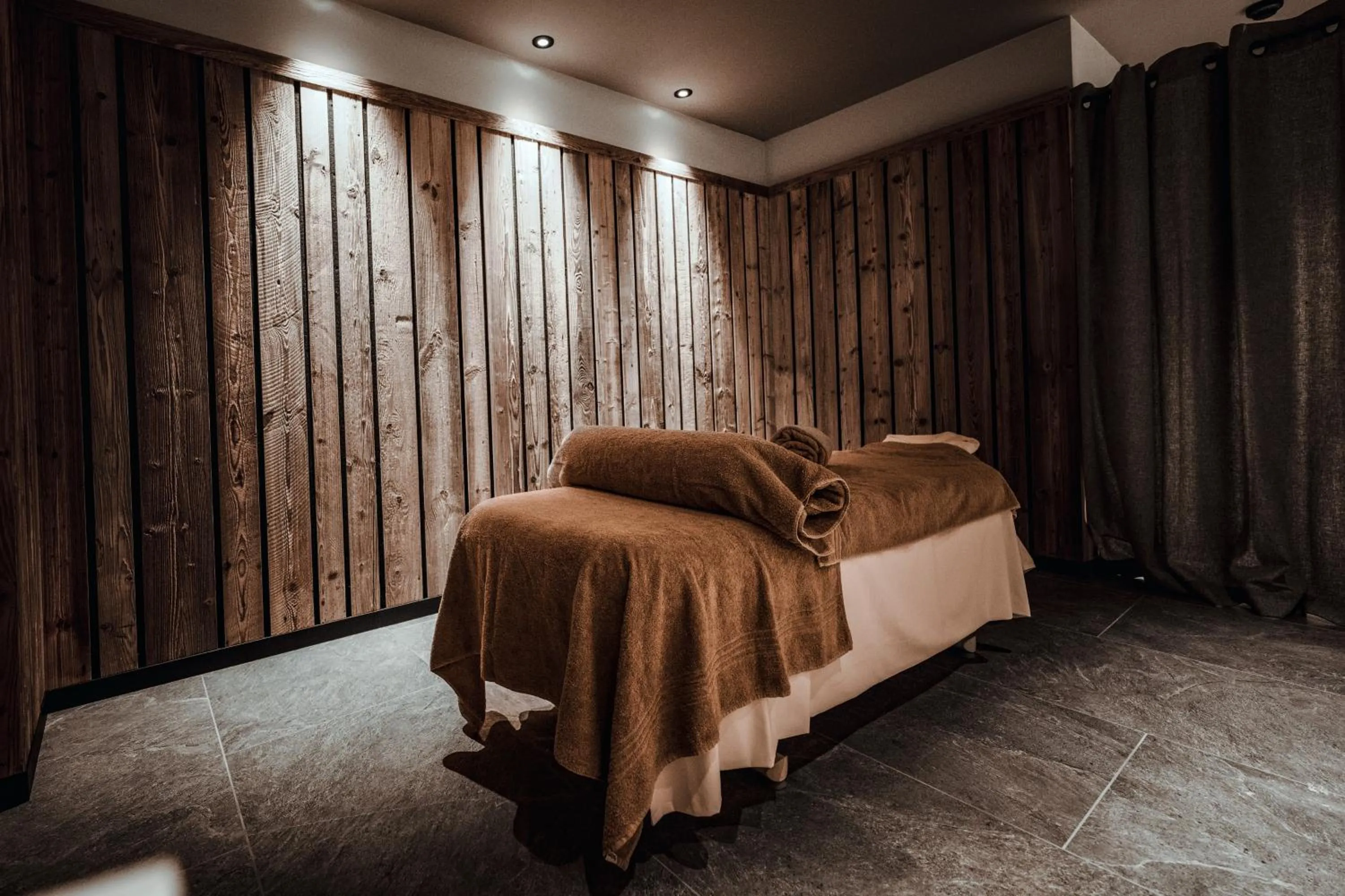 Massage, Bed in Tradition Julen Hotel