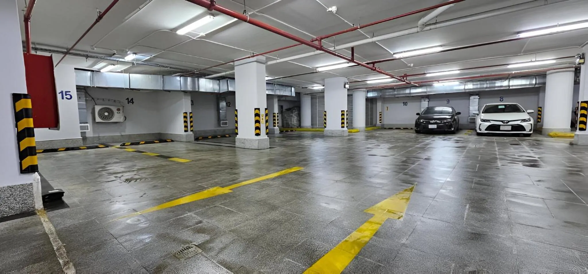 Parking in Qamar Hotel Jeddah