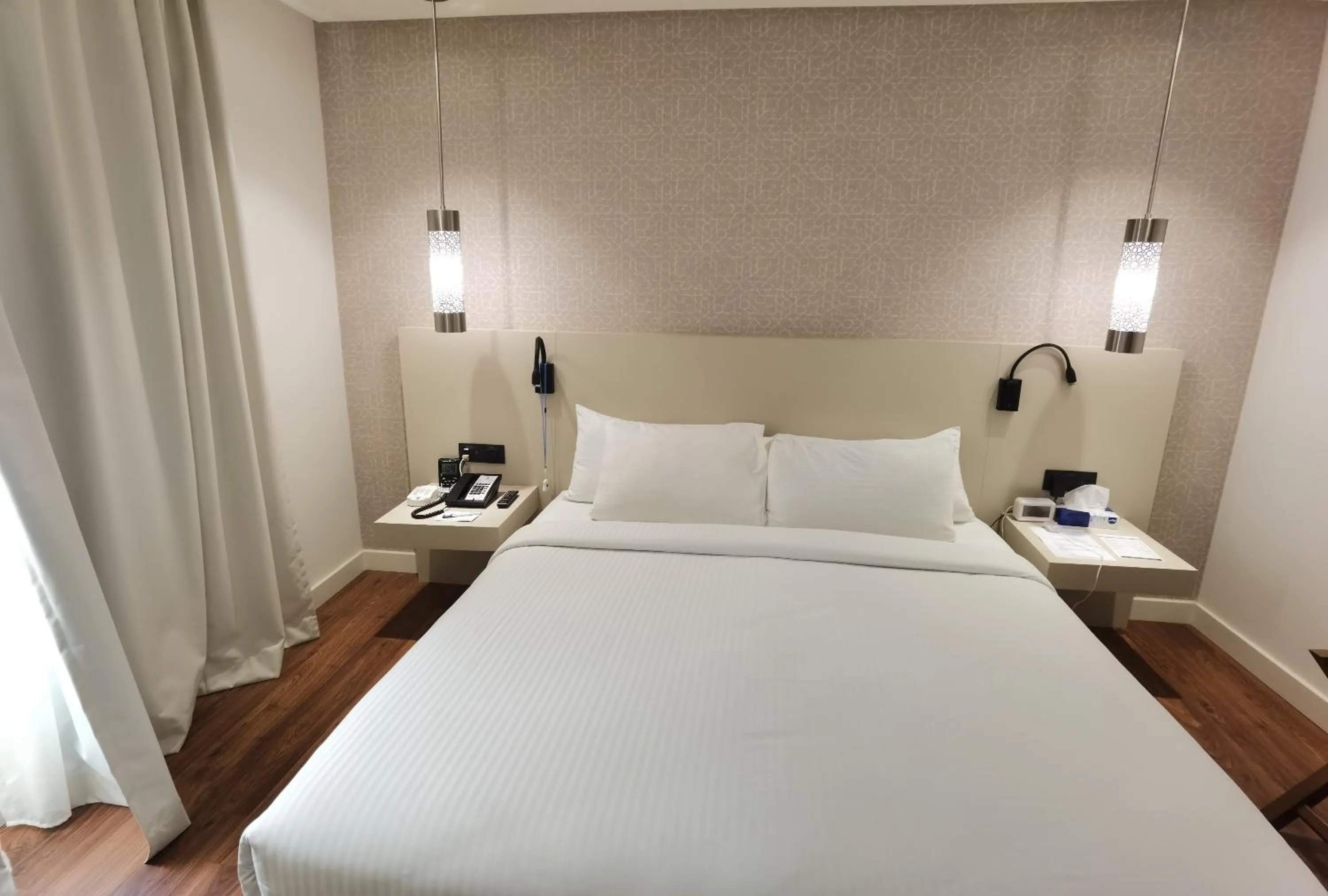 Bed in Qamar Hotel Jeddah