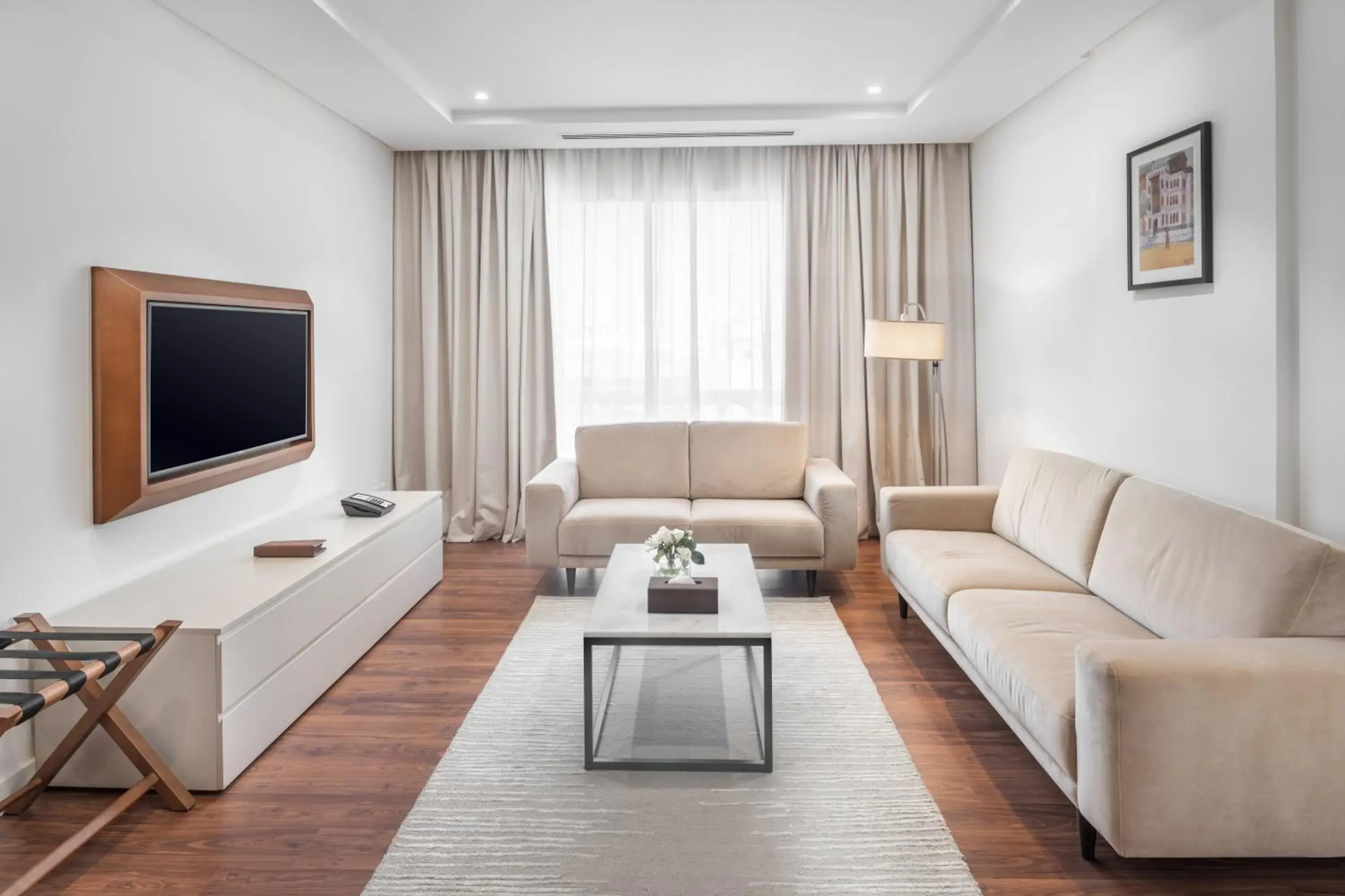 Junior Suite in Landmark Hotels & Suites - Formerly Qamar Hotel Junior Suite in Landmark Hotels & Suites - Formerly Qamar Hotel