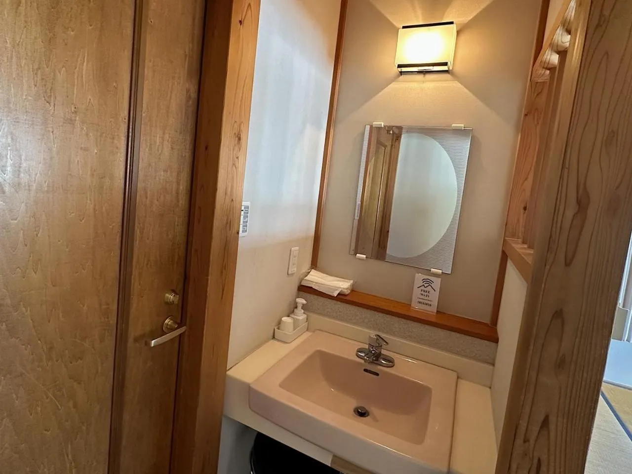 Photo of the whole room in Lakeside Hotels Kuore