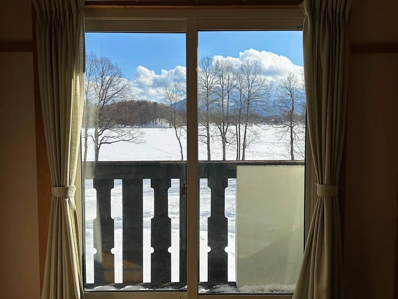 Photo of the whole room in Lakeside Hotels Kuore