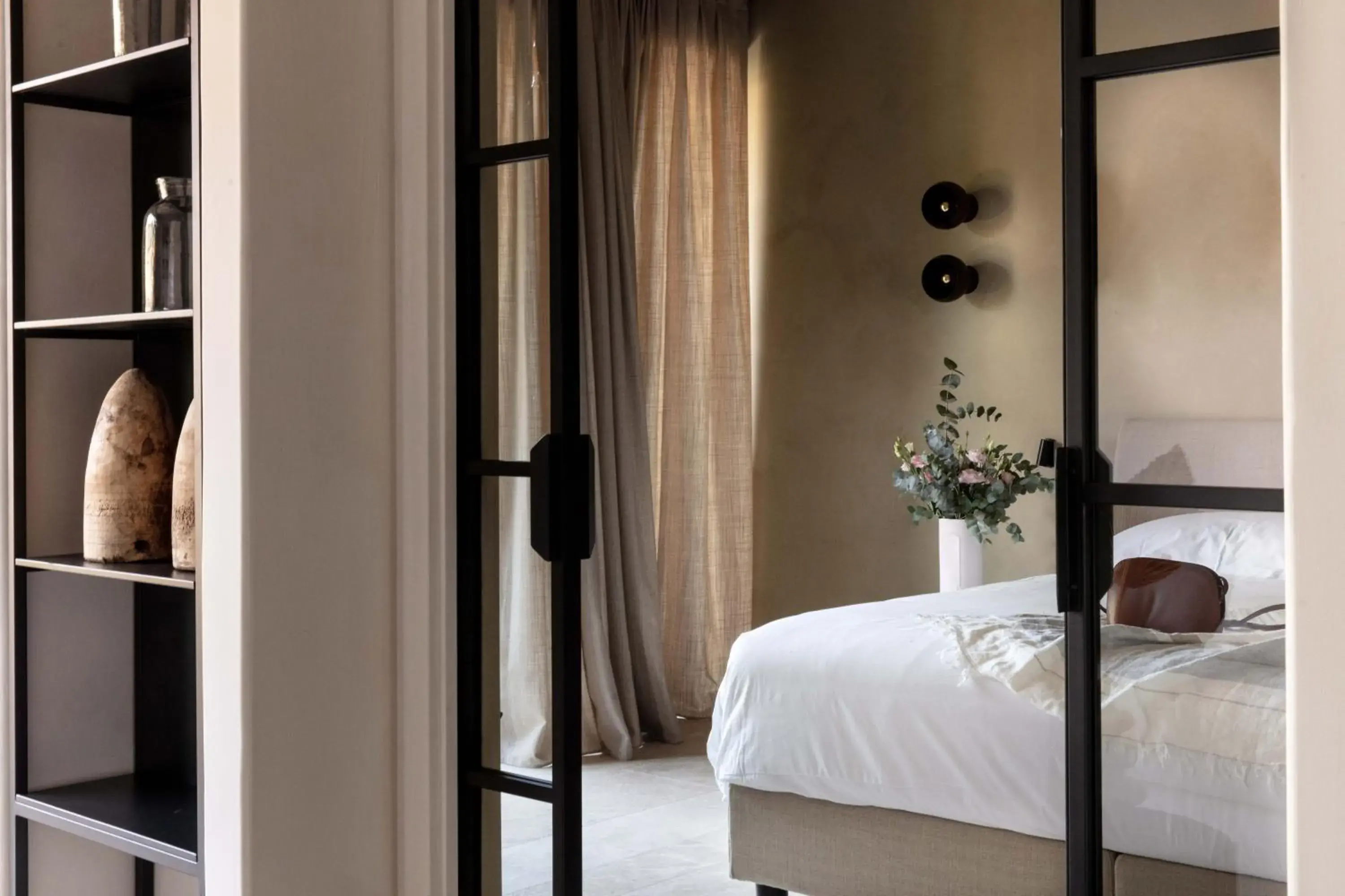 Suite with Lake View in Laqua by the lake Suite with Lake View in Laqua by the lake