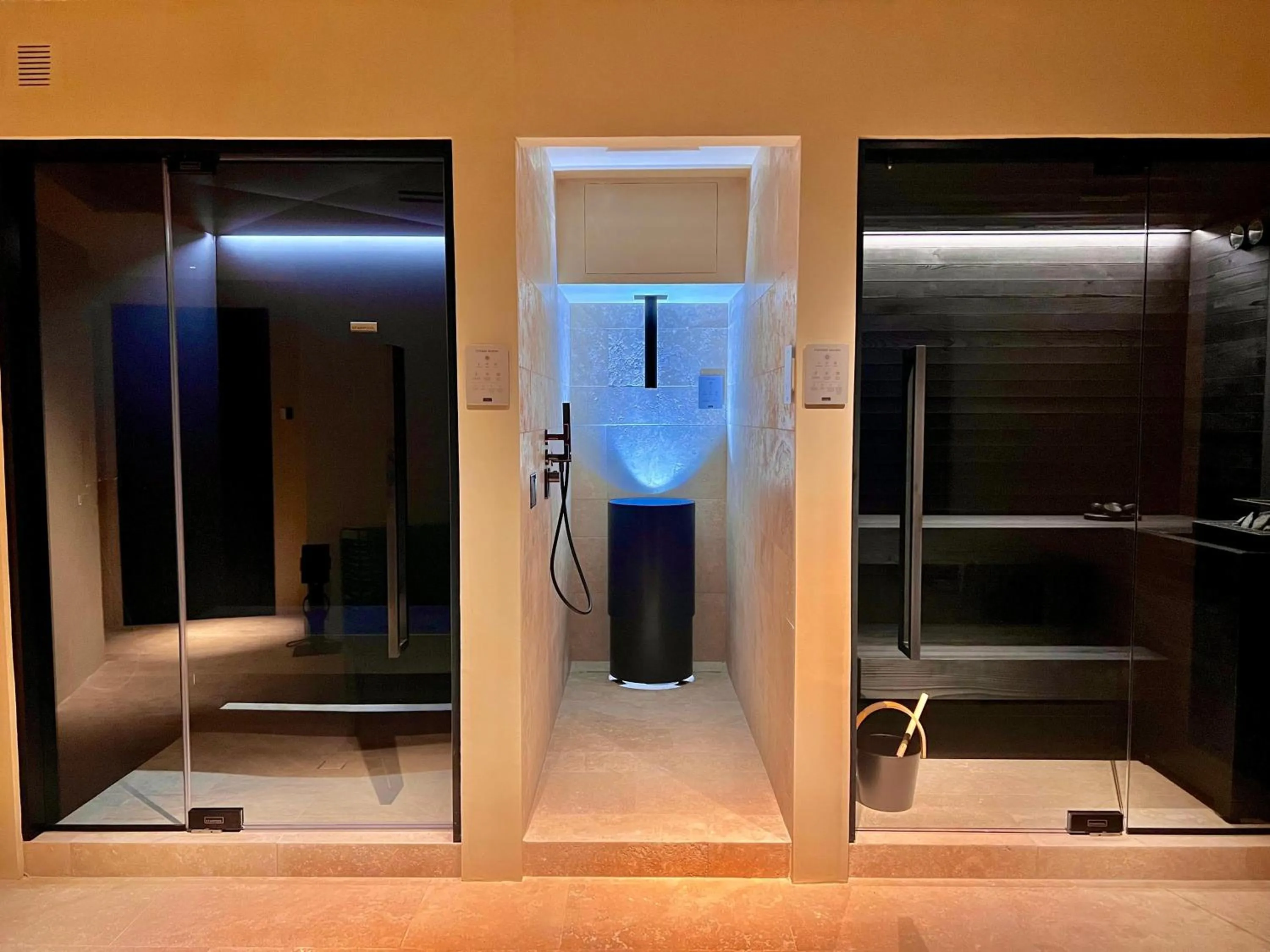 Steam room in Laqua by the lake