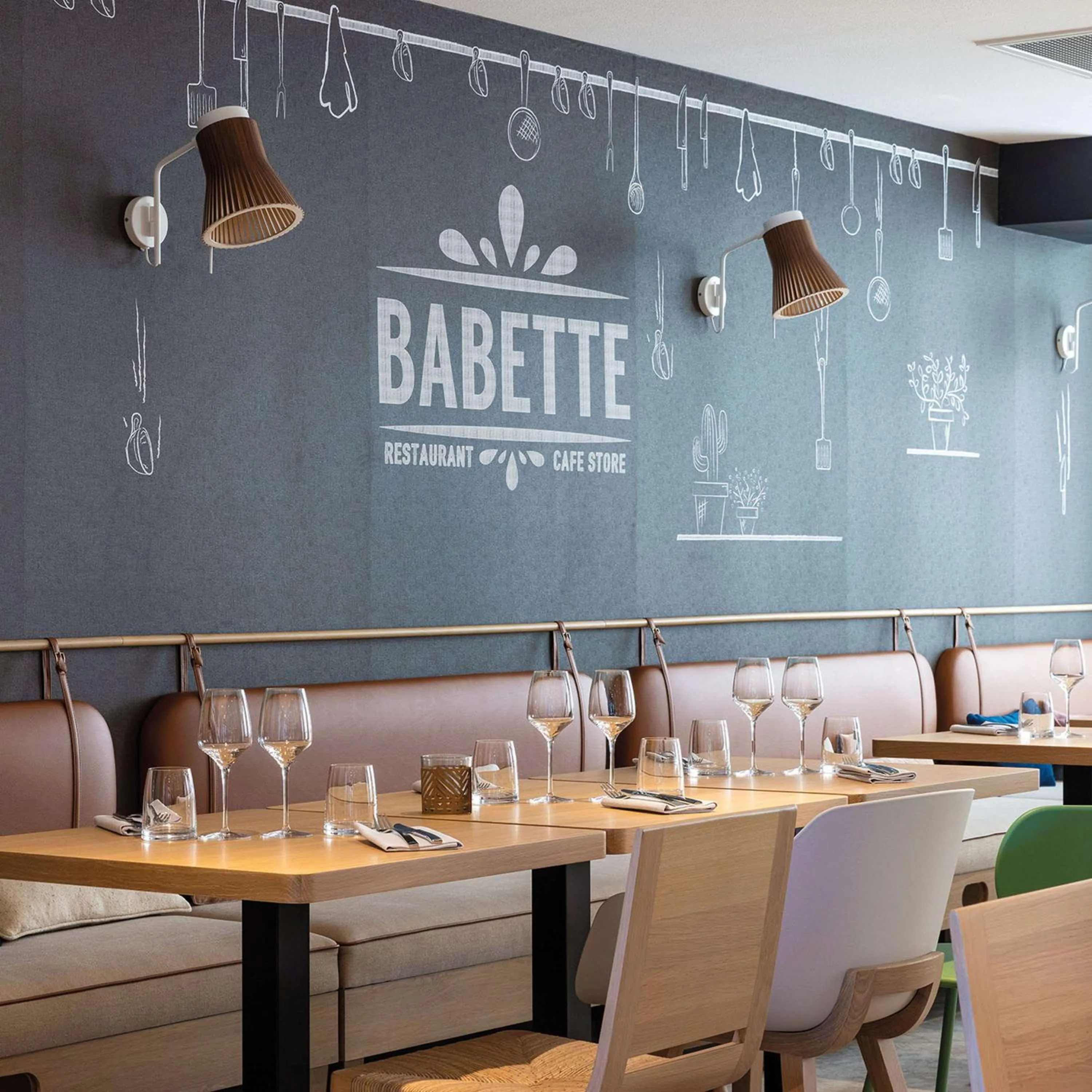 Lounge or bar in Hilton Garden Inn Tours Centre, France