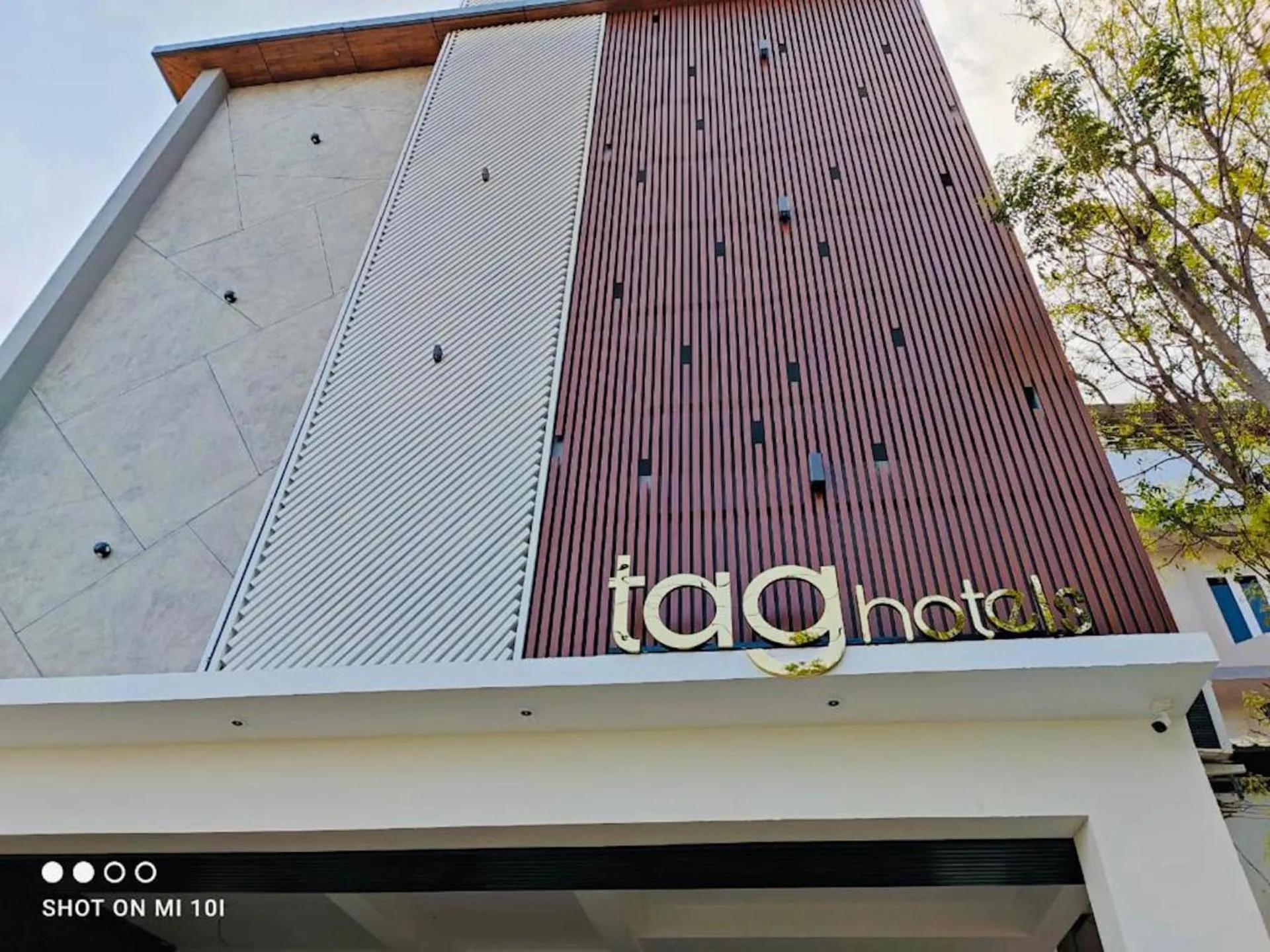 TAG HOTELS