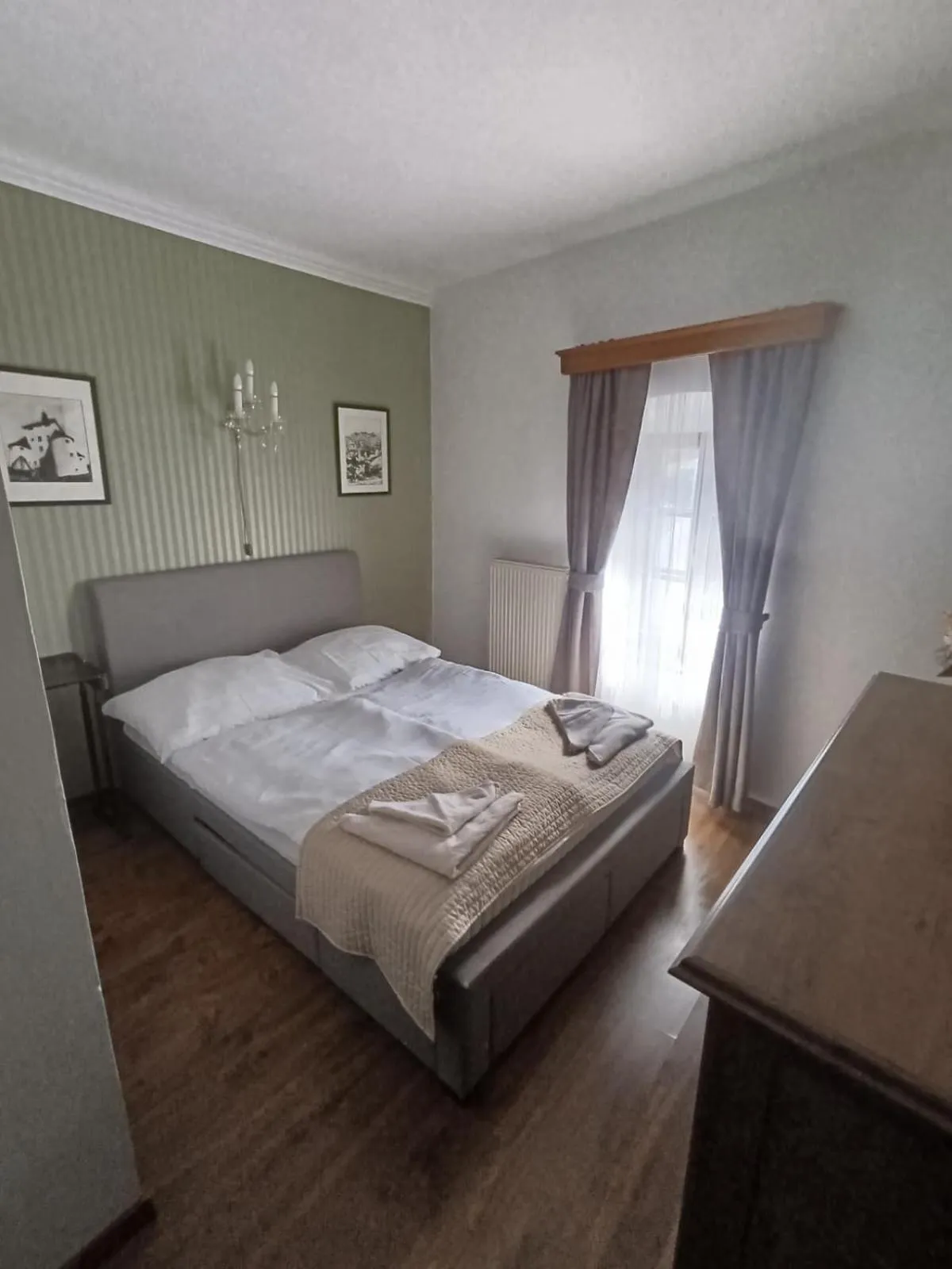 Bed in Hotel Salamander - Garni