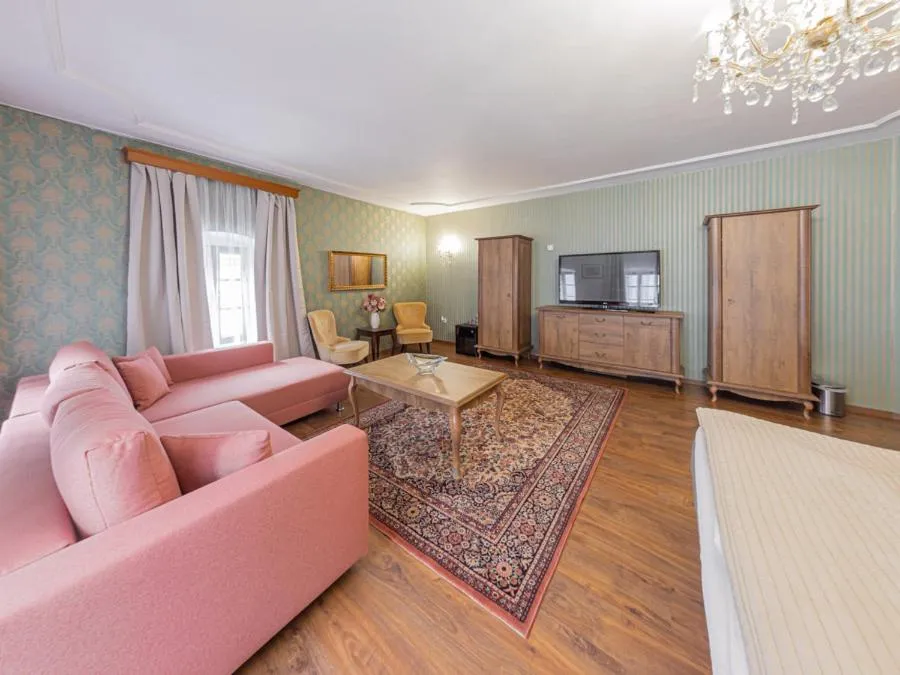 Hotel Salamander - Garni