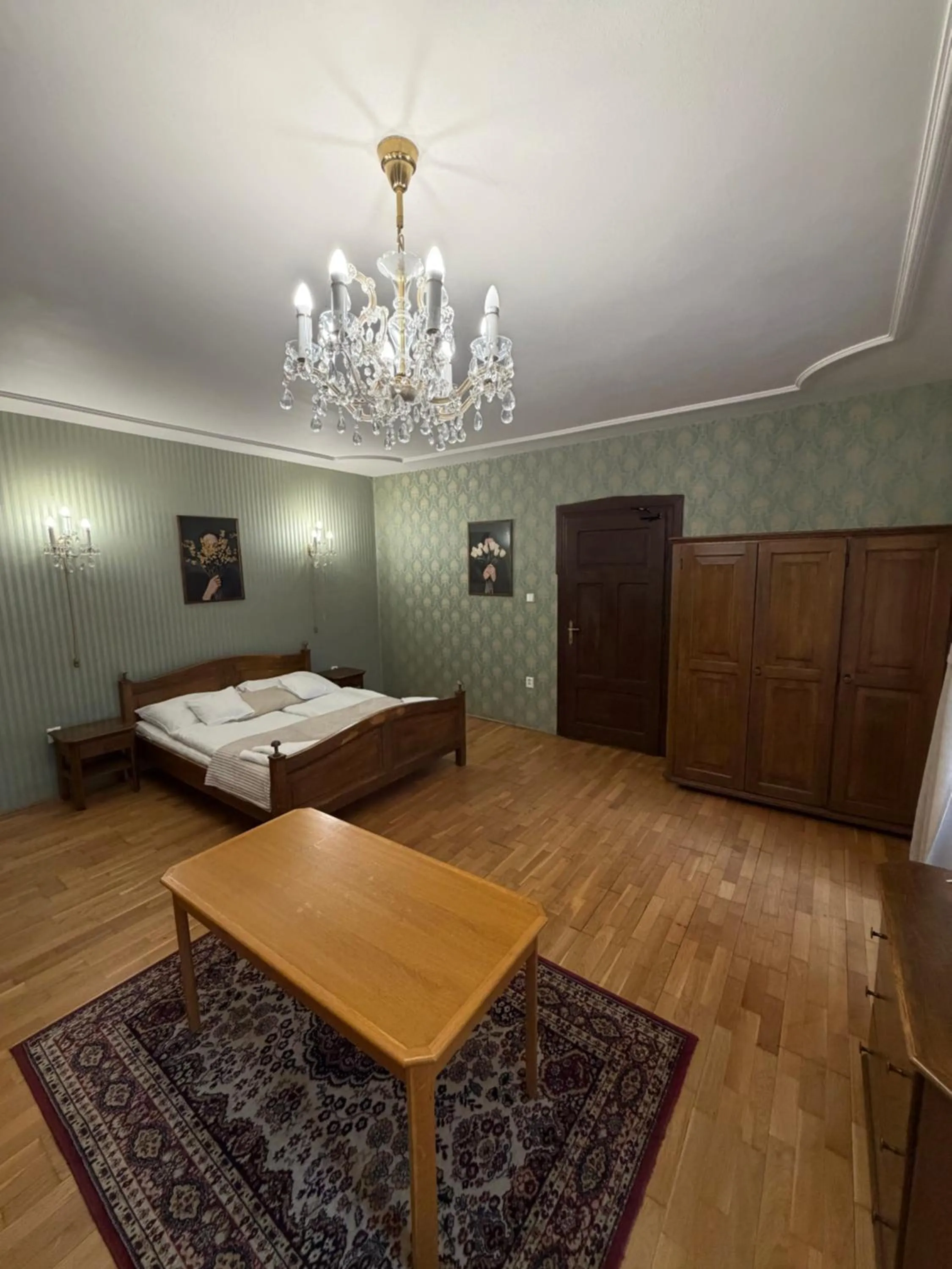 Bed in Hotel Salamander - Garni