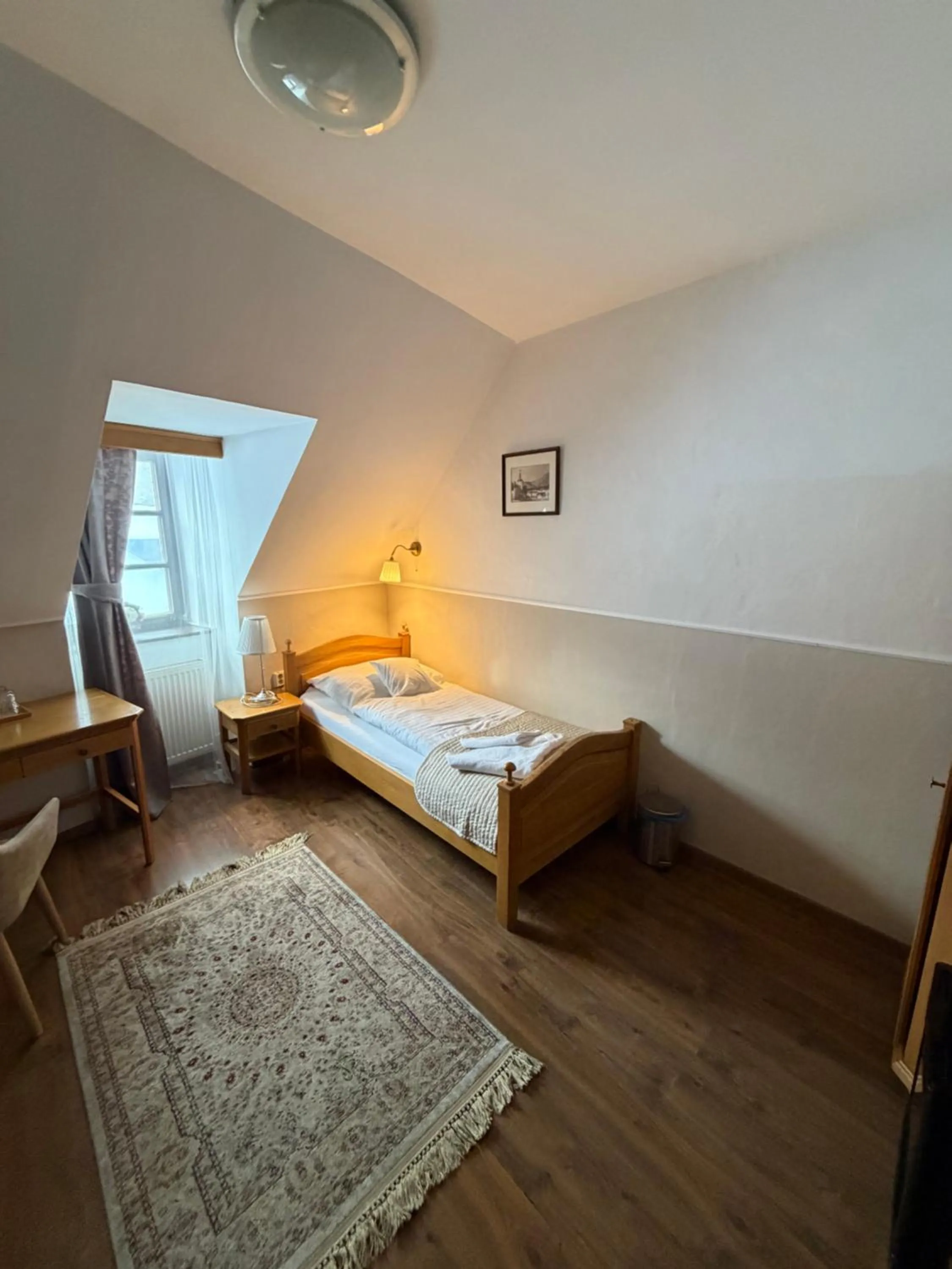 Bed in Hotel Salamander - Garni