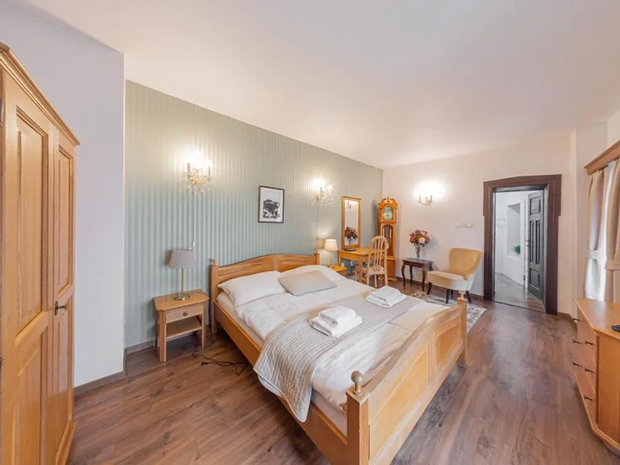 Bed in Hotel Salamander - Garni