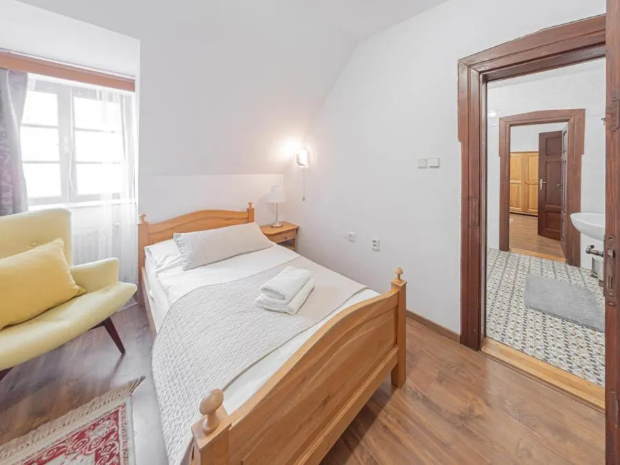 Bed in Hotel Salamander - Garni