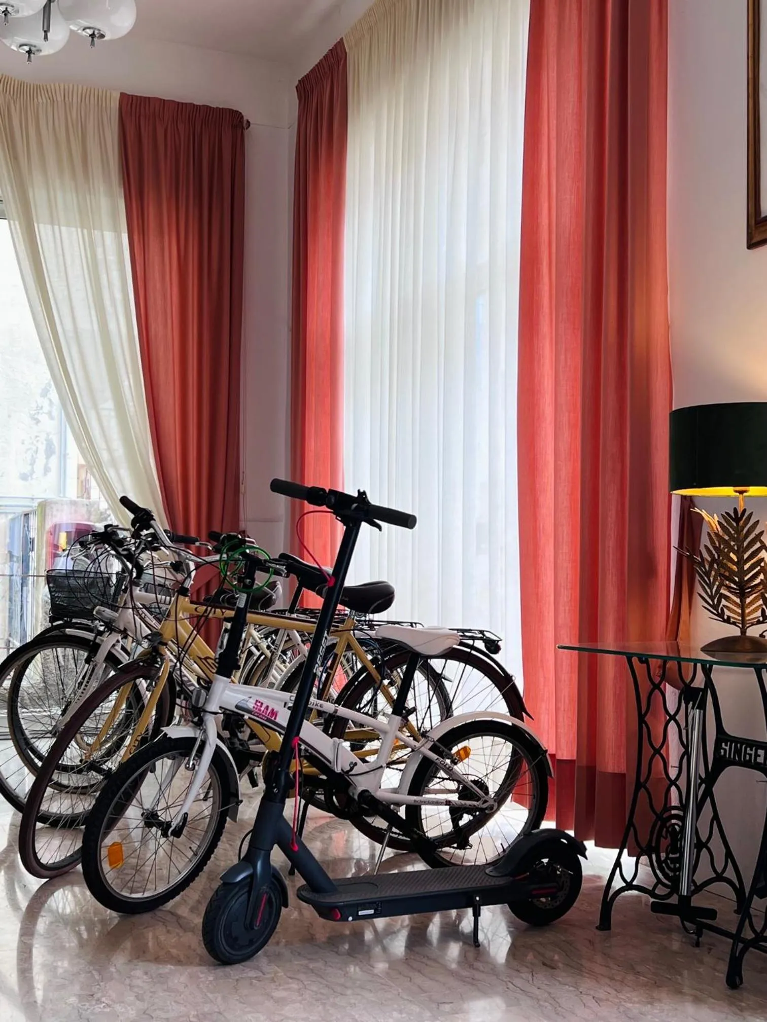 Lobby or reception in Hotel TEA - Praia a Mare