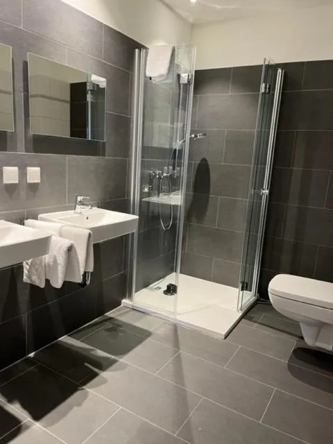 Bathroom in Neustädter Hof Hotel Garni