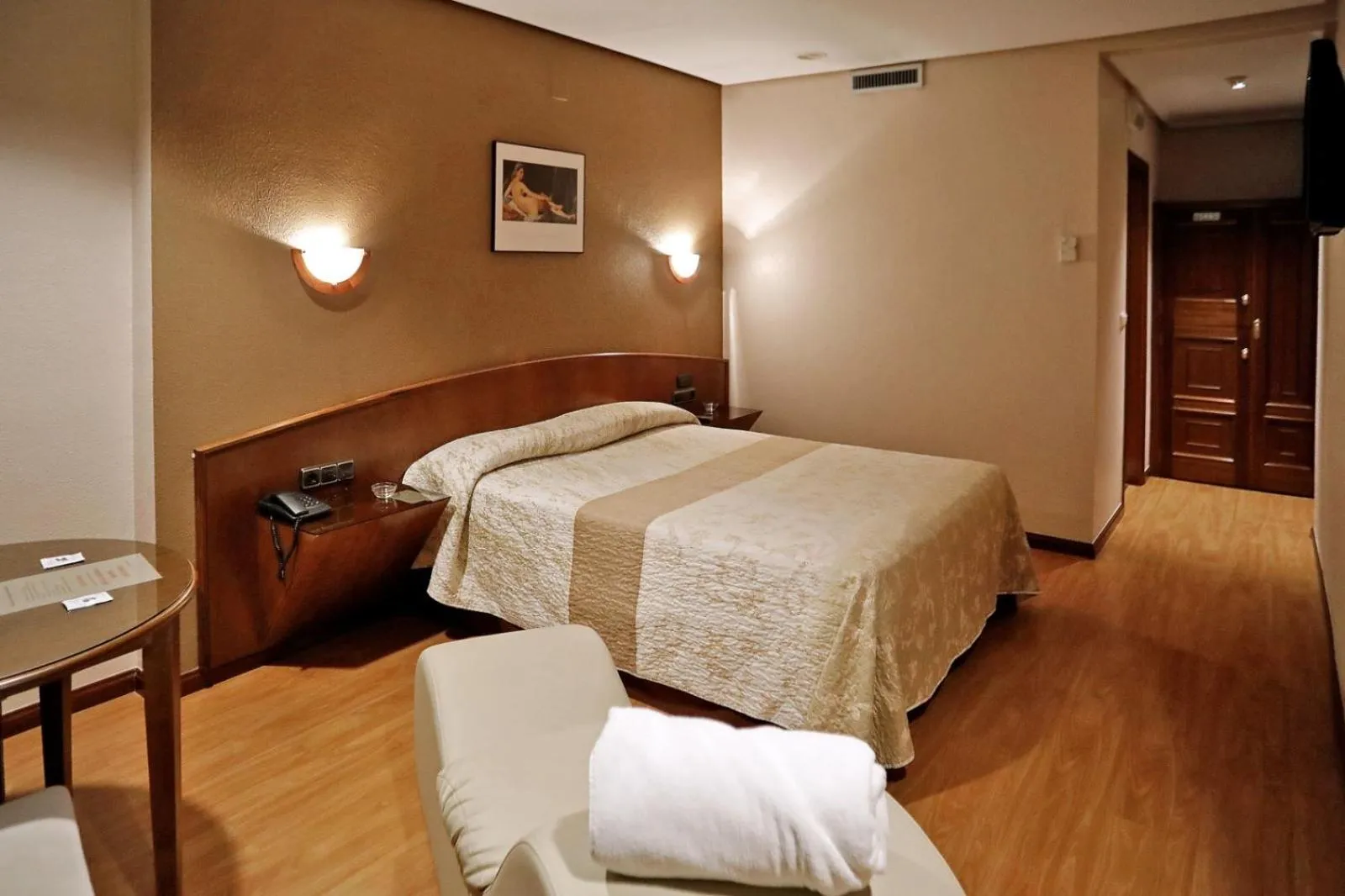 Double Room in Motel Latino