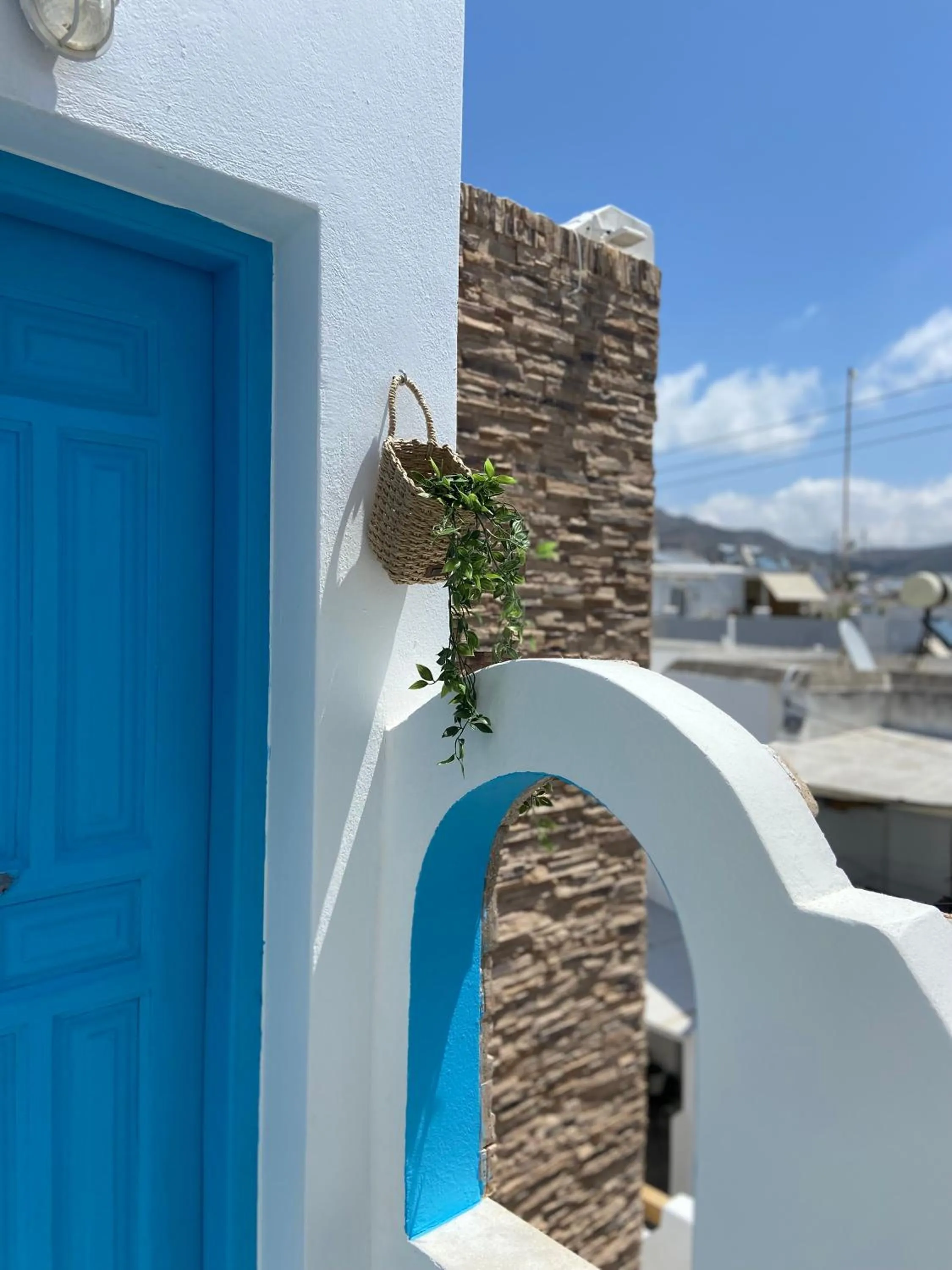 EVI Studios & Apartments