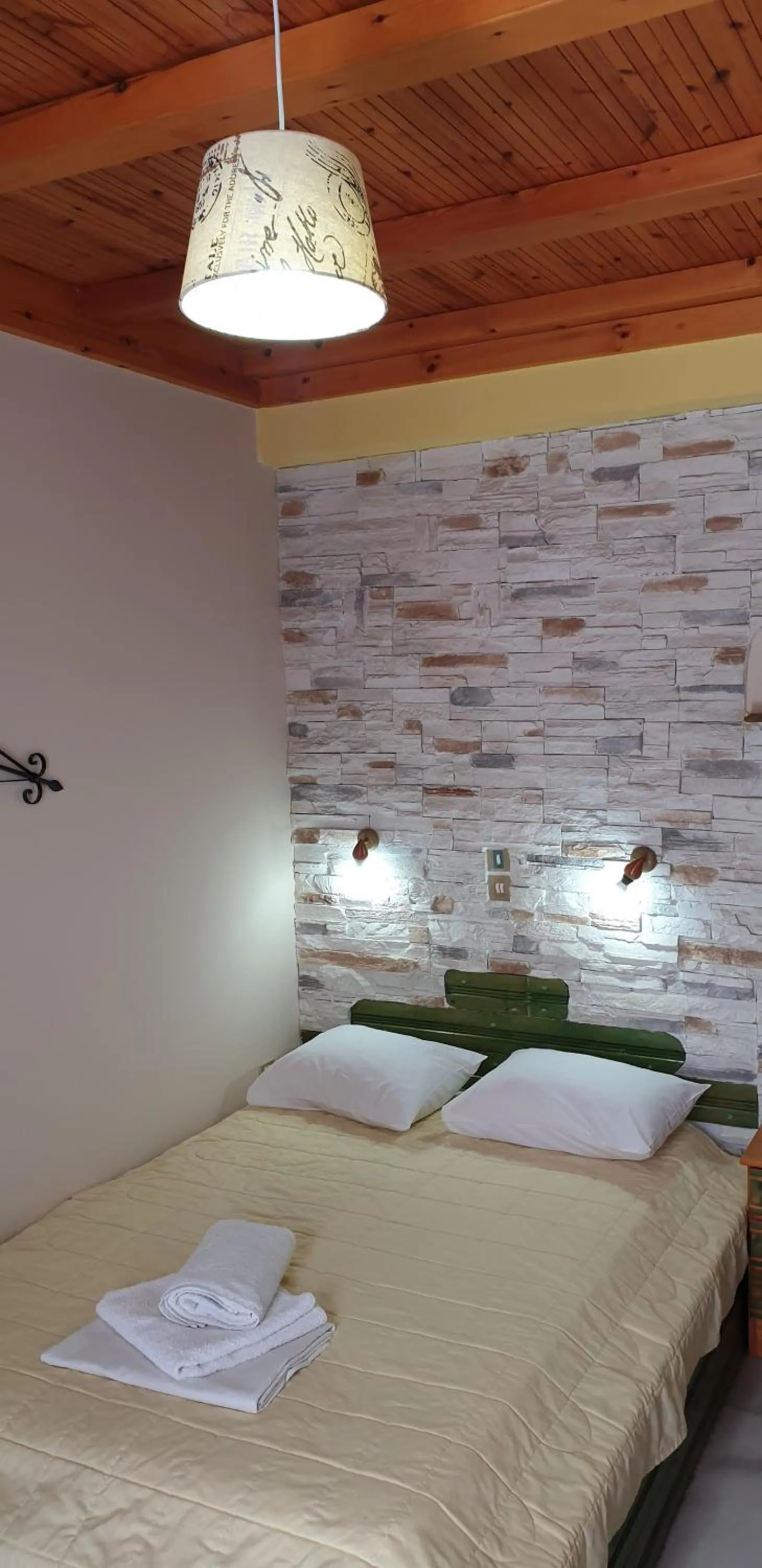 EVI Studios & Apartments