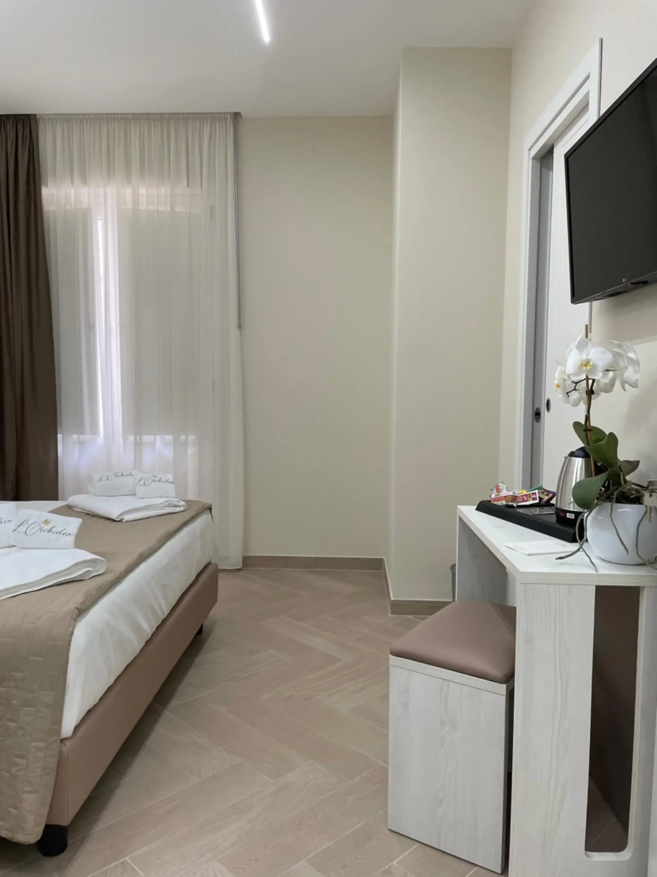 Queen Room with Balcony in B&B L'Orchidea Queen Room with Balcony in B&B L'Orchidea