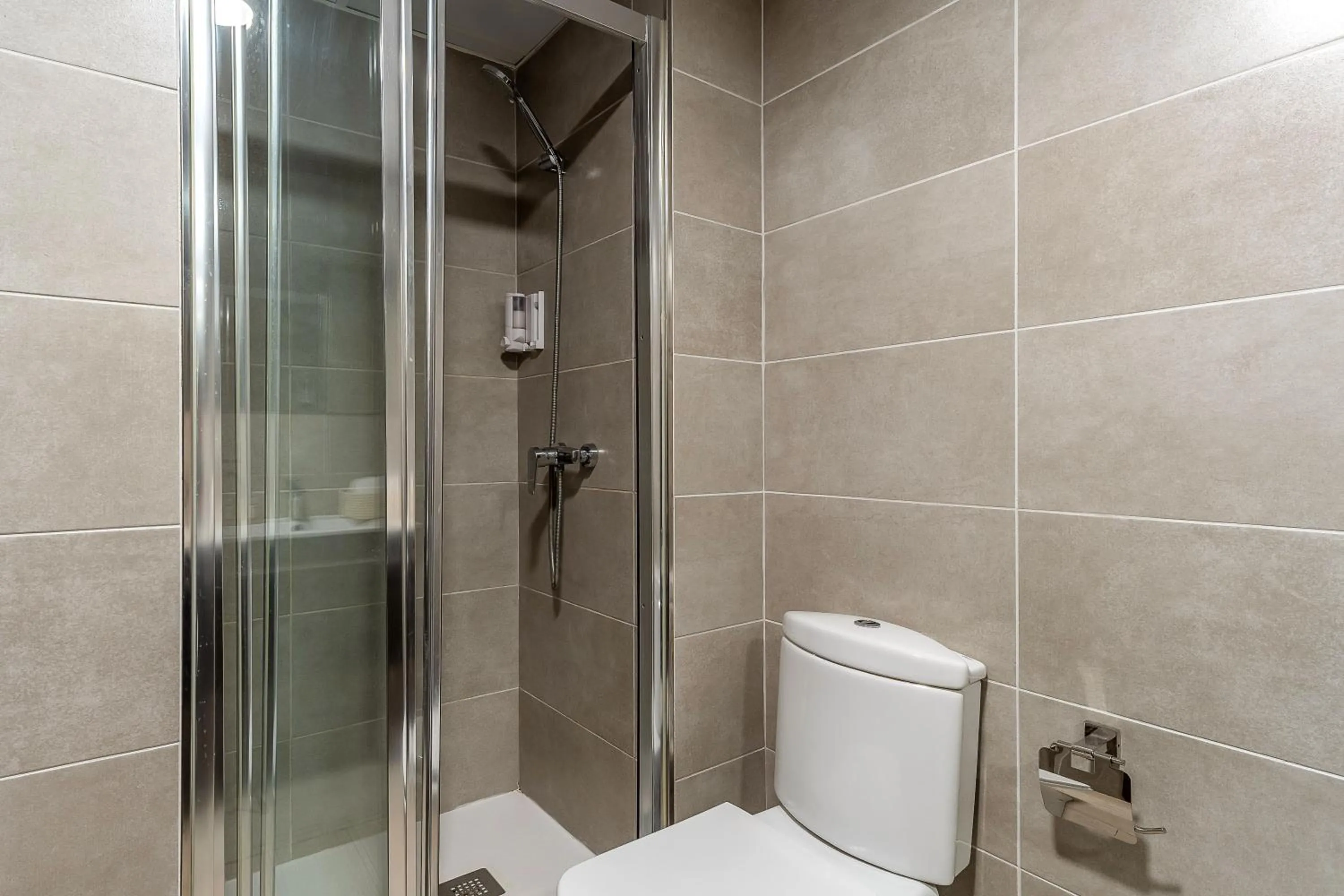 Bathroom in Aparthotel Centric