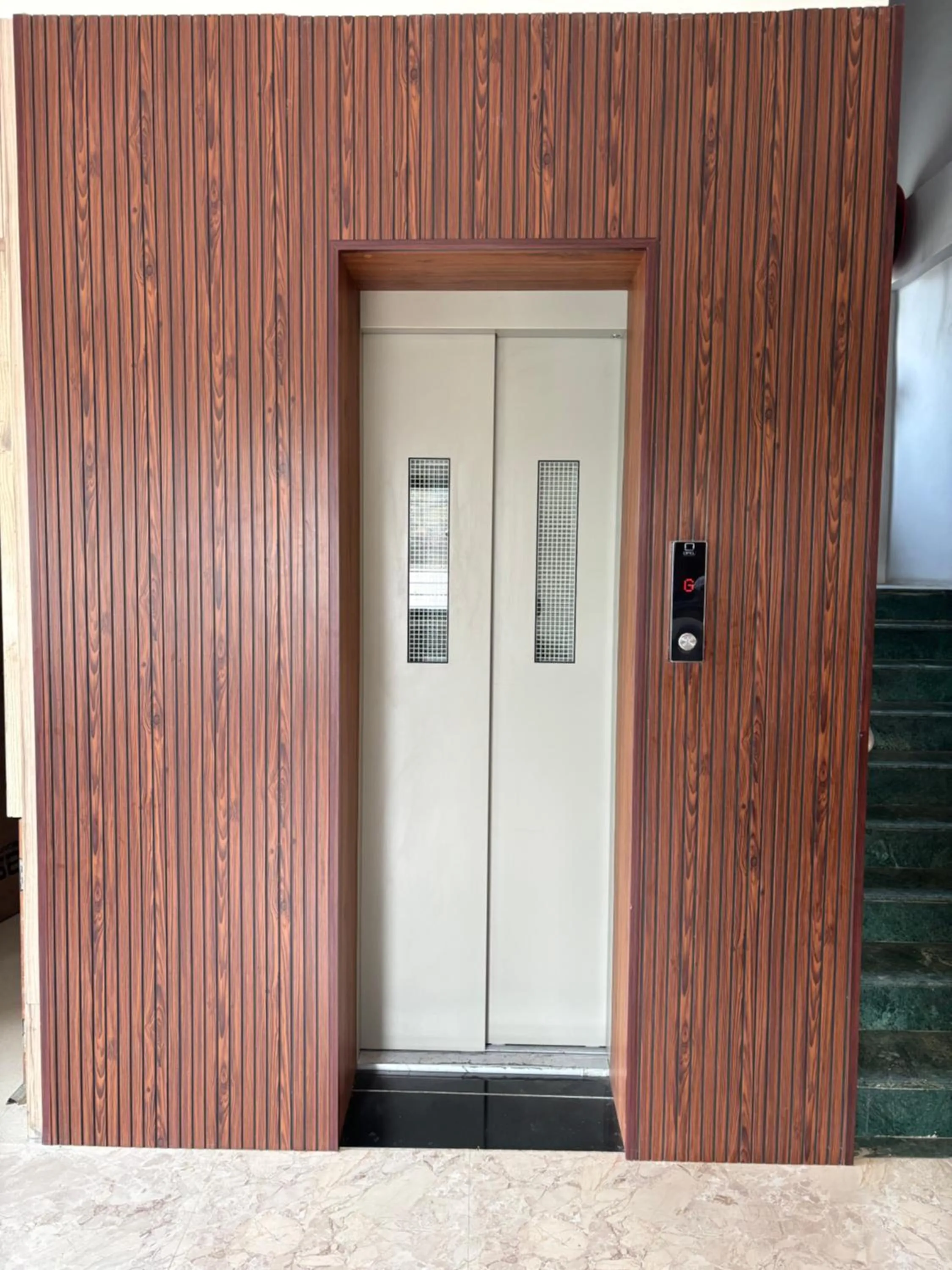 elevator in Hotel Rajwada Aurangabad
