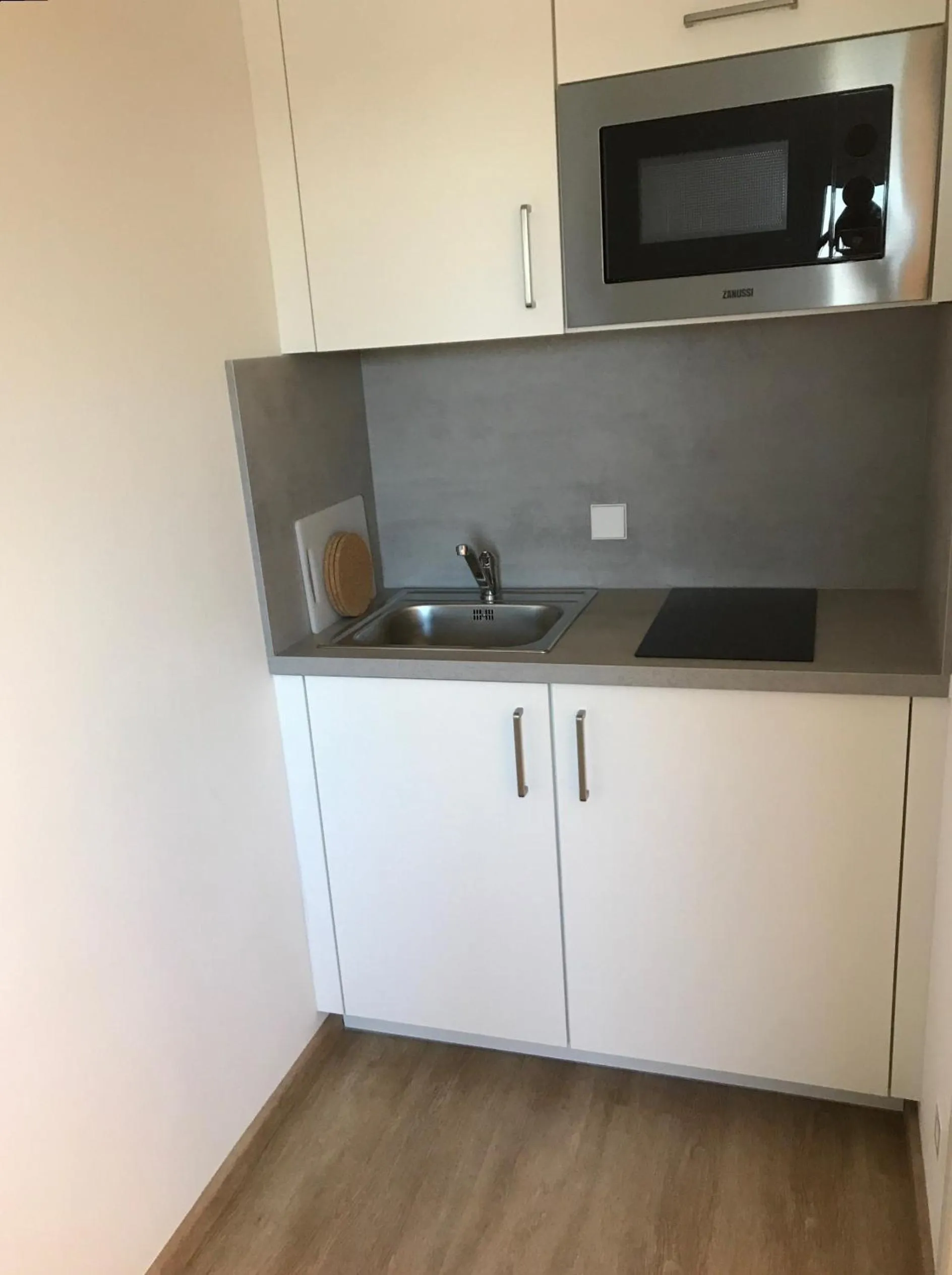 Kitchen or kitchenette in SITE.INN Wien