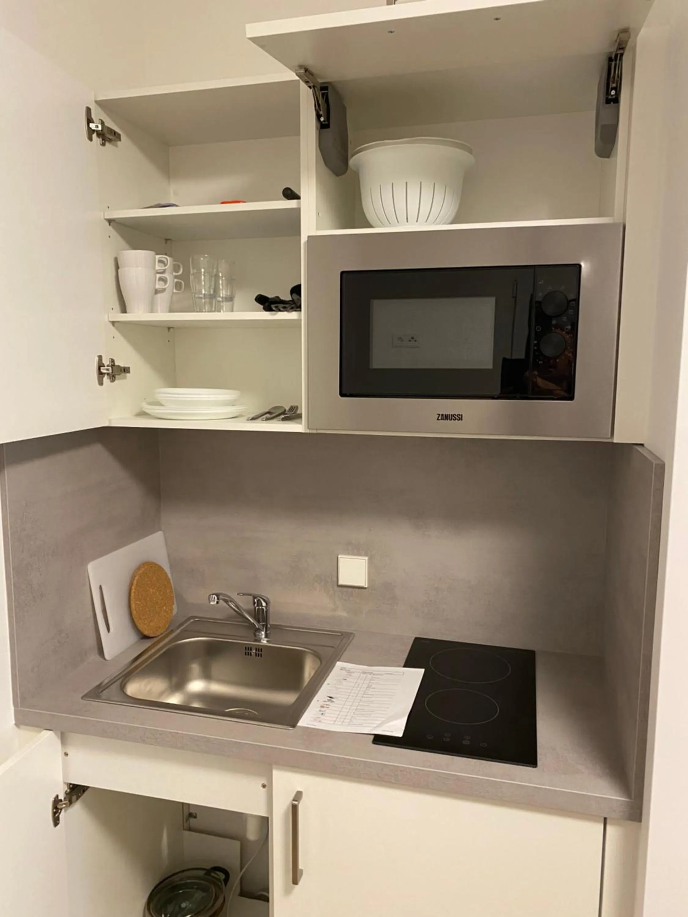 Kitchen or kitchenette in SITE.INN Wien