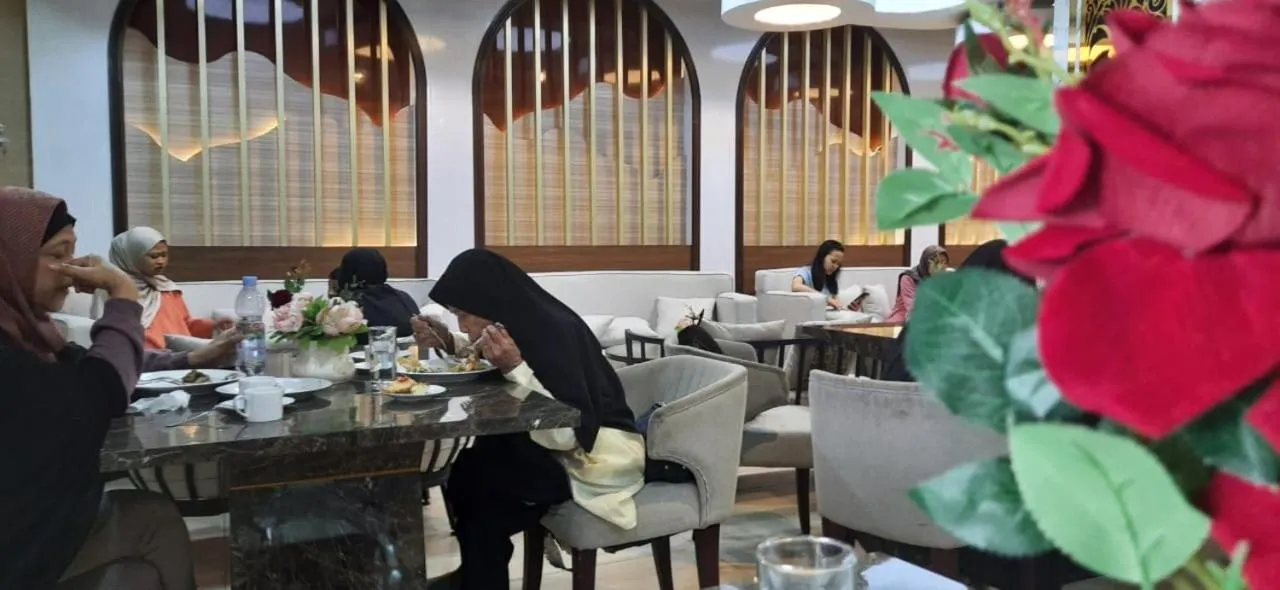 Restaurant/places to eat in Hotel Daily Inn Bandung