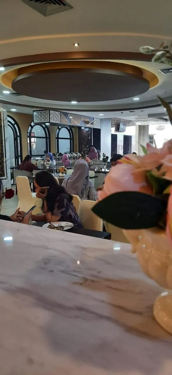 Restaurant/places to eat in Hotel Daily Inn Bandung