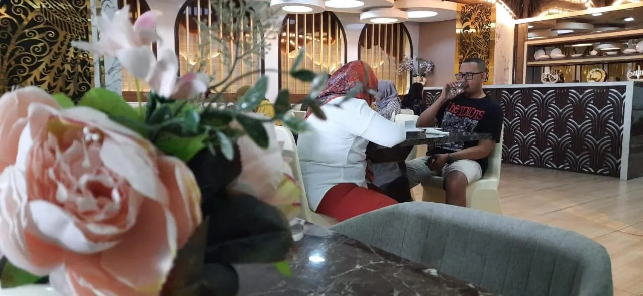 Restaurant/places to eat in Hotel Daily Inn Bandung